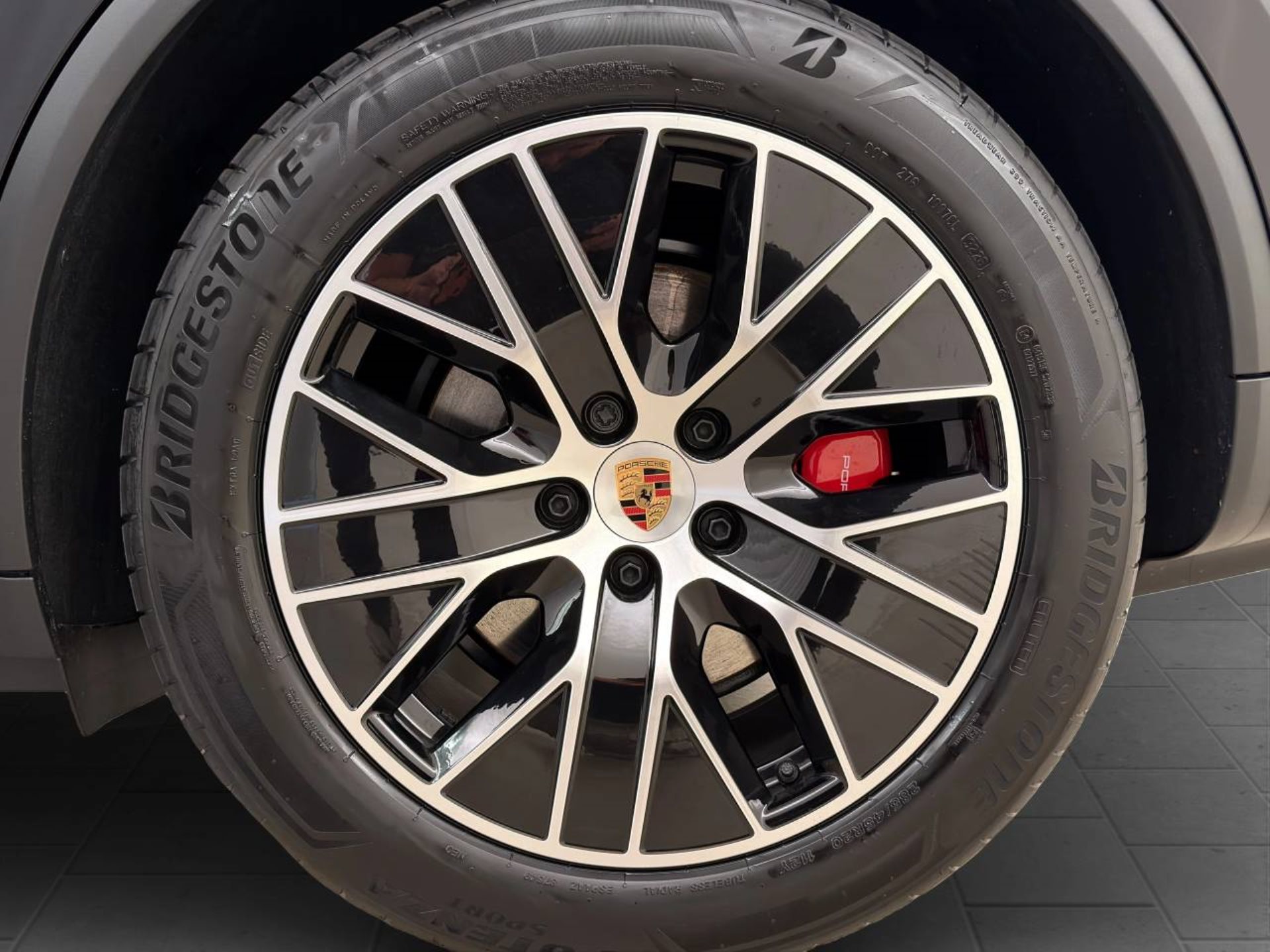 PORSCHE Macan 4S-image-11