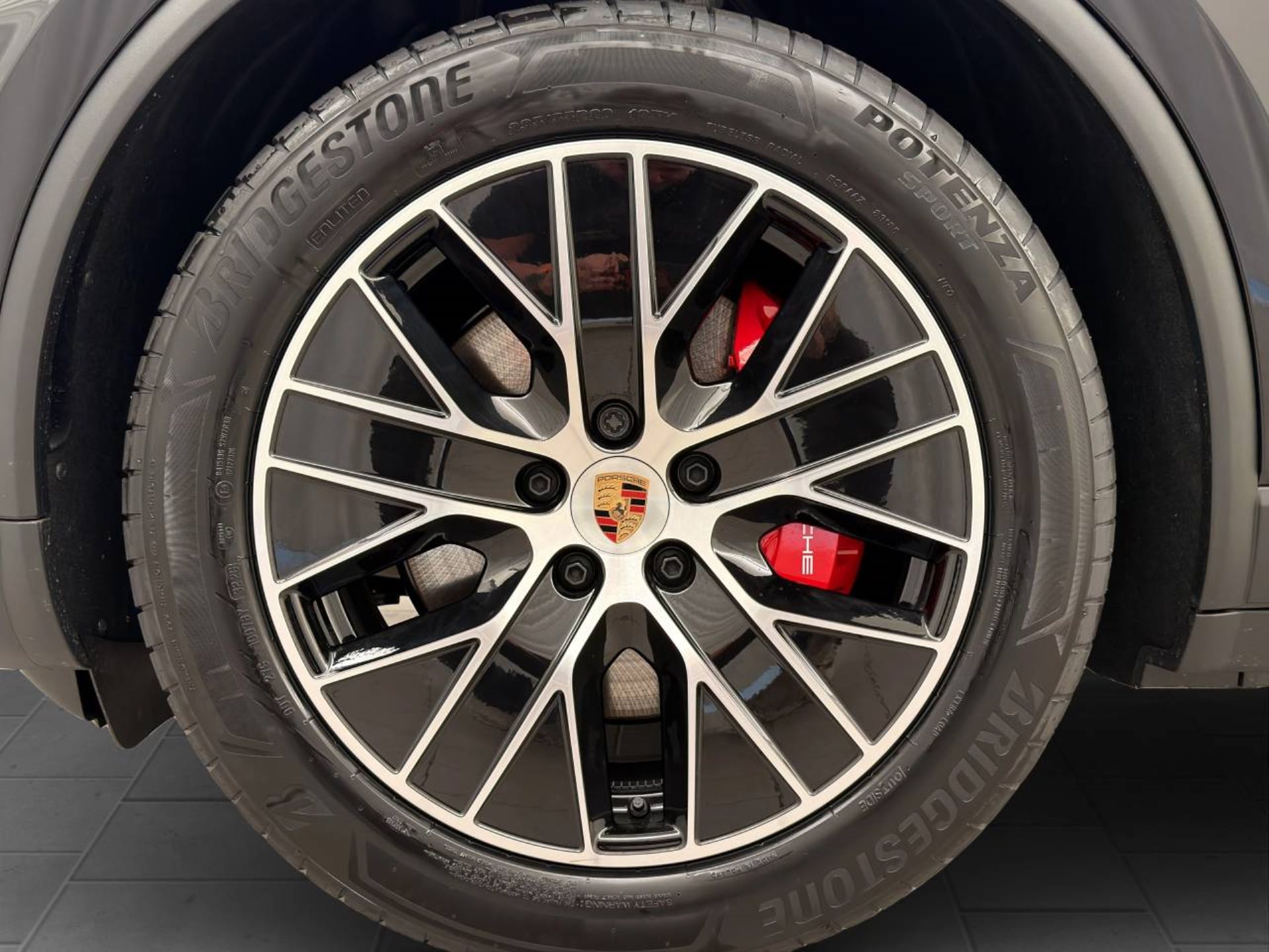 PORSCHE Macan 4S-image-24