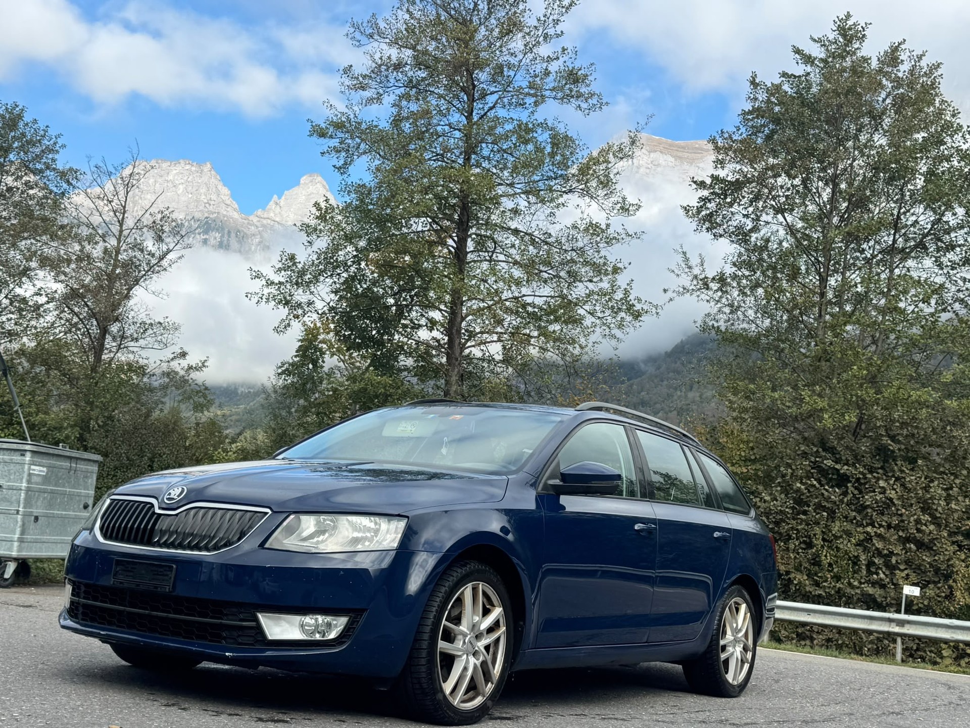 SKODA Octavia Combi 2.0 TDI Swiss Edition 4x4 DSG-image-1