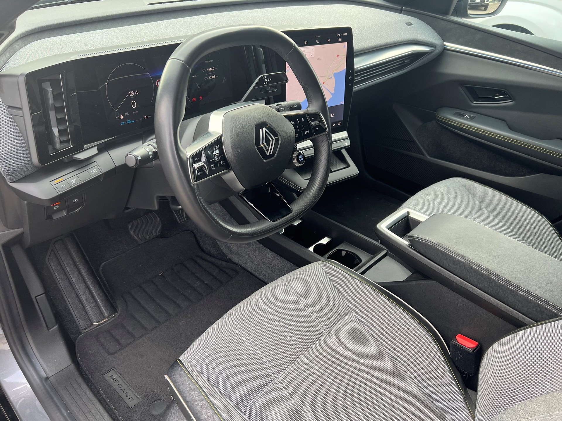 RENAULT Mégane E-TECH EV60 Techno-image-10