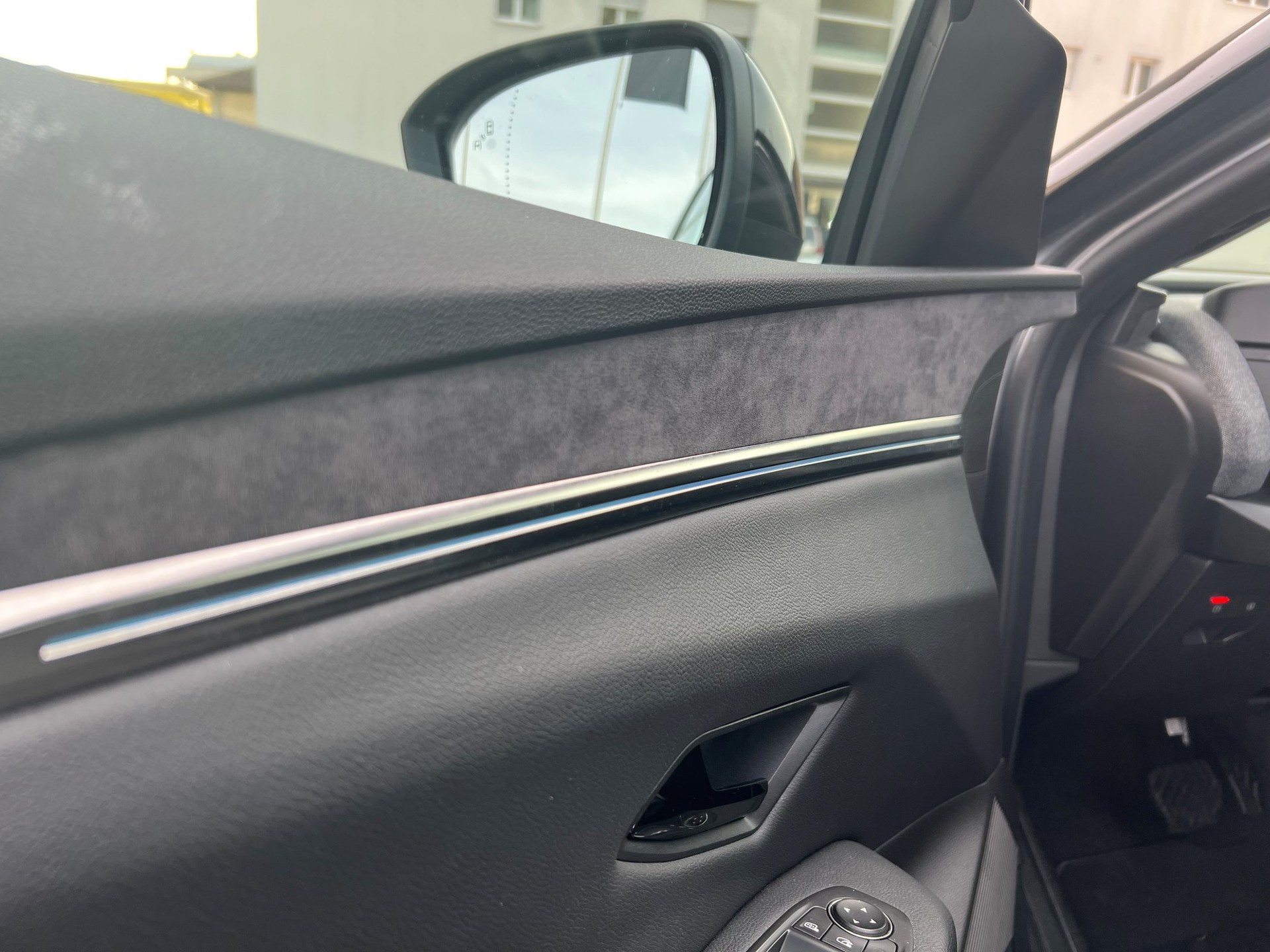 RENAULT Mégane E-TECH EV60 Techno-image-15