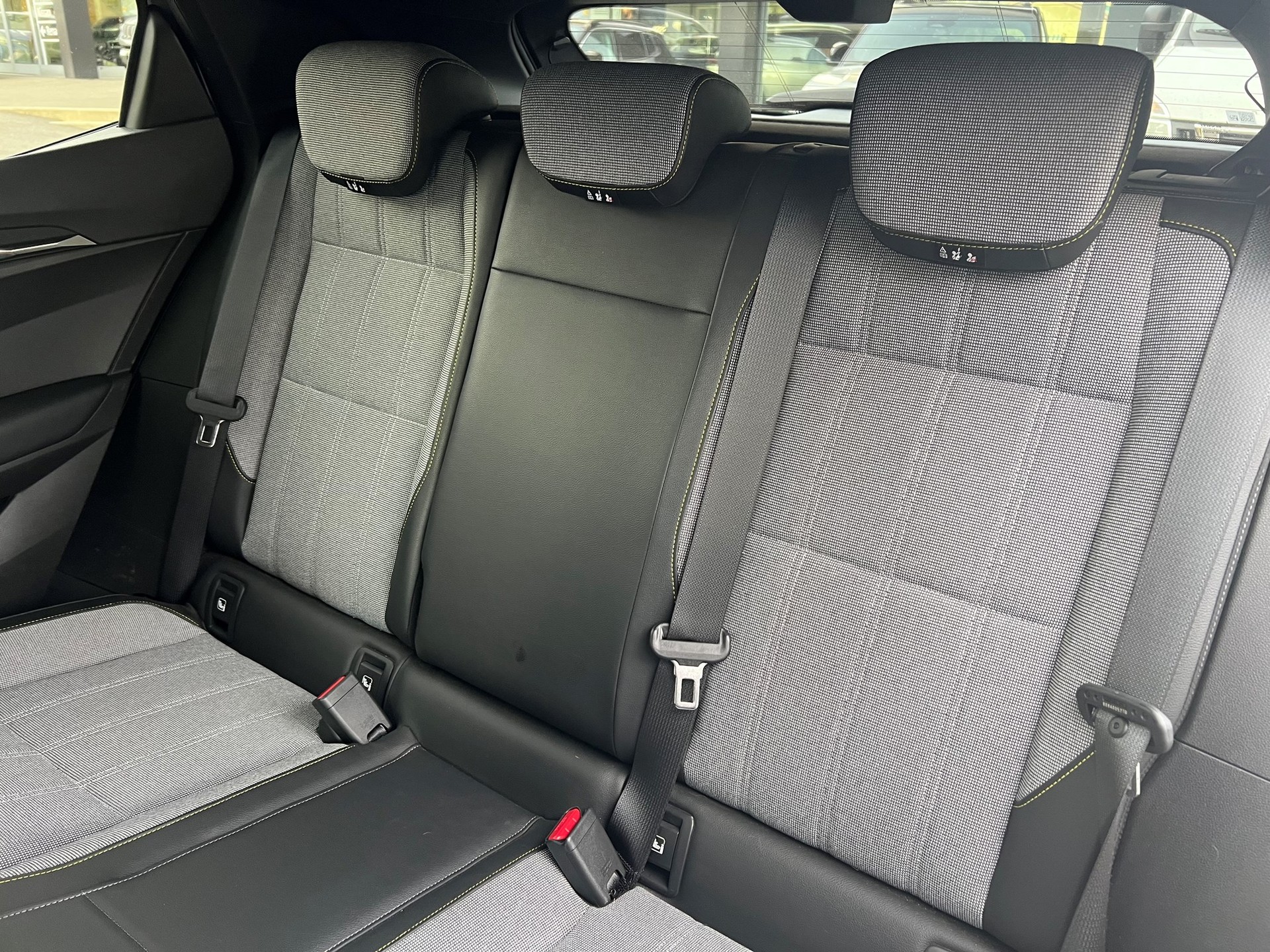 RENAULT Mégane E-TECH EV60 Techno-image-17