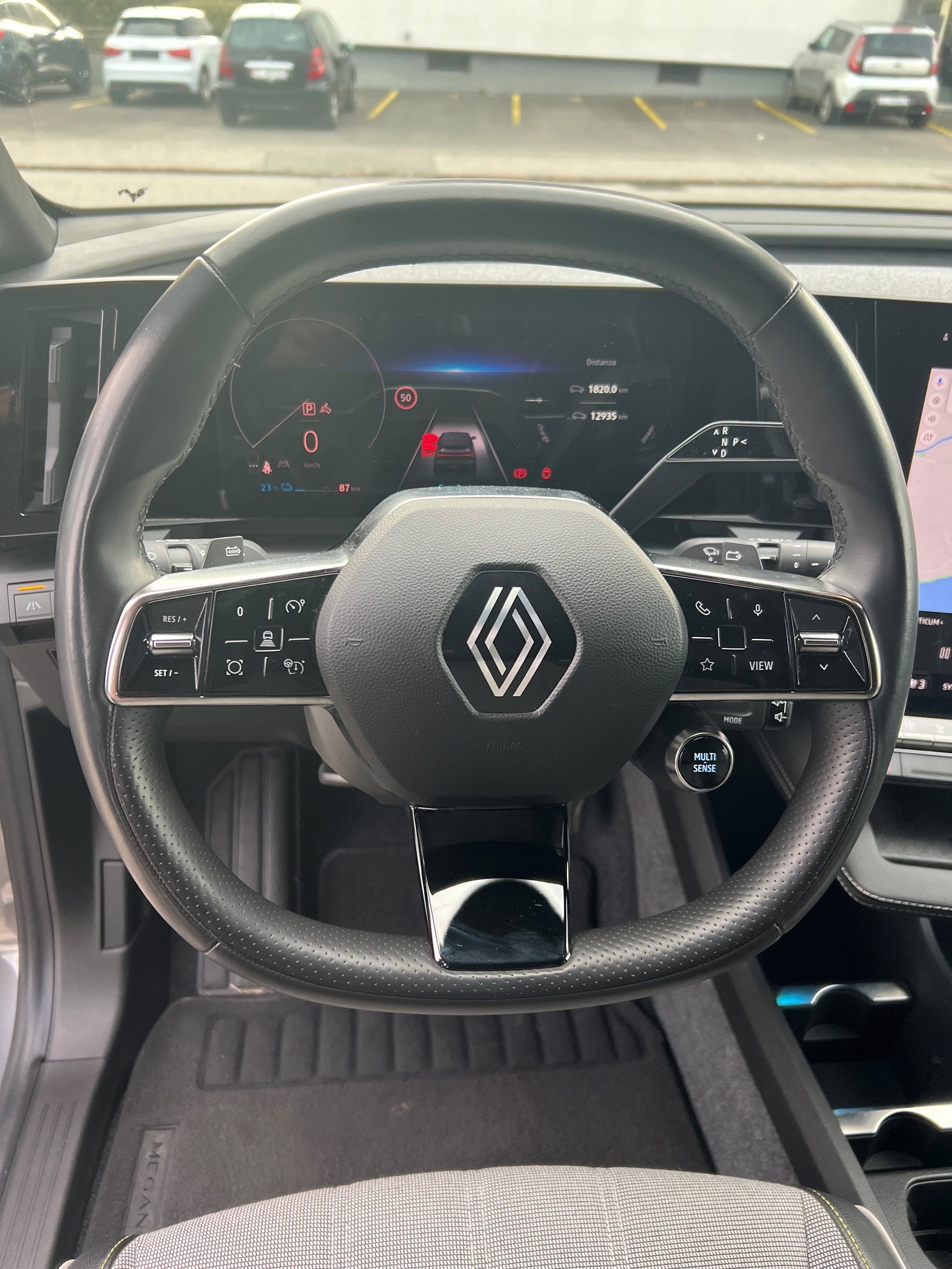 RENAULT Mégane E-TECH EV60 Techno-image-11