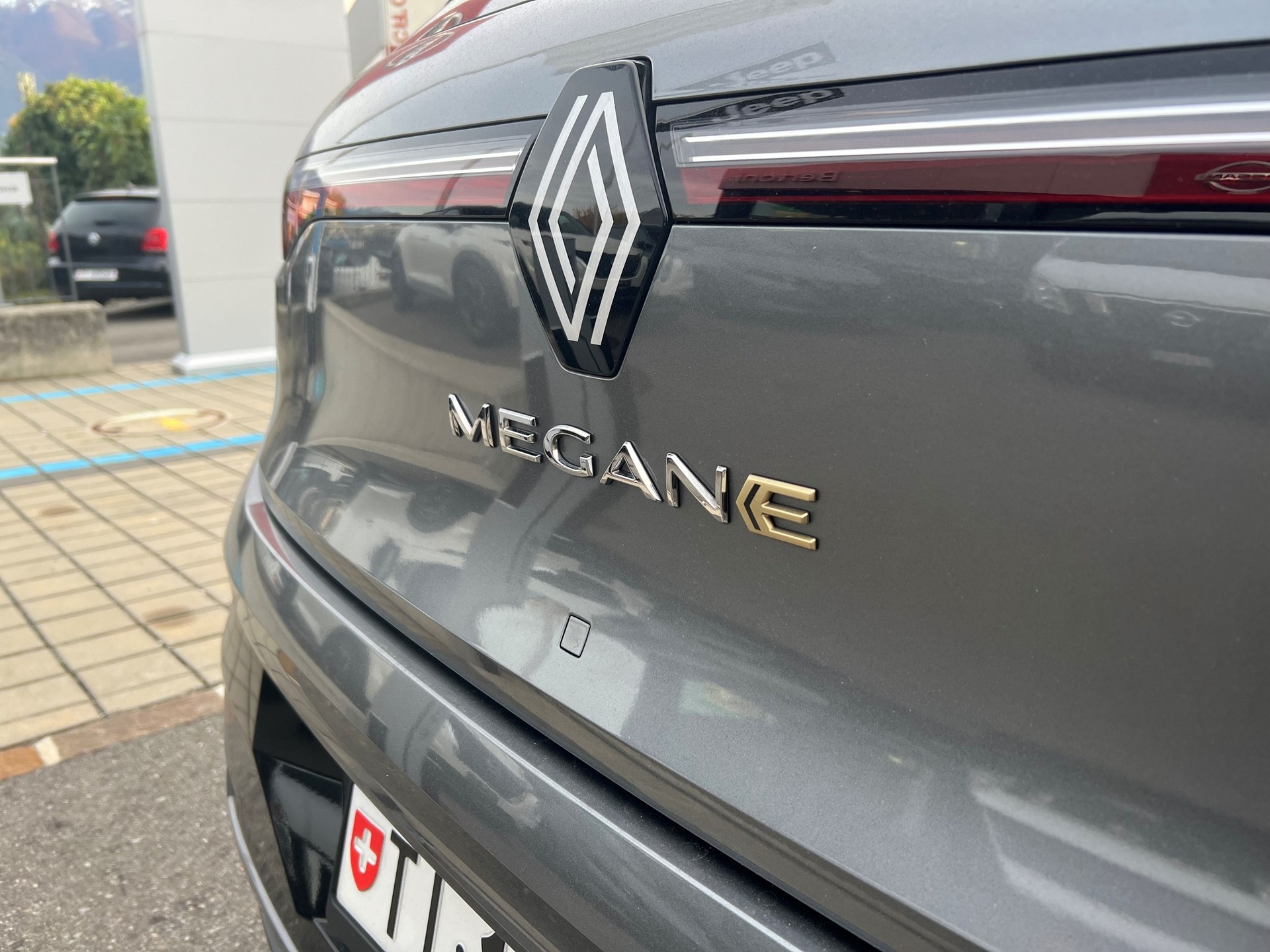 RENAULT Mégane E-TECH EV60 Techno-image-5