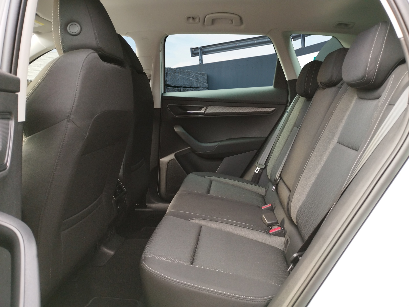 SKODA Karoq 2.0 TDI CR Selection 4x4 DSG-image-7