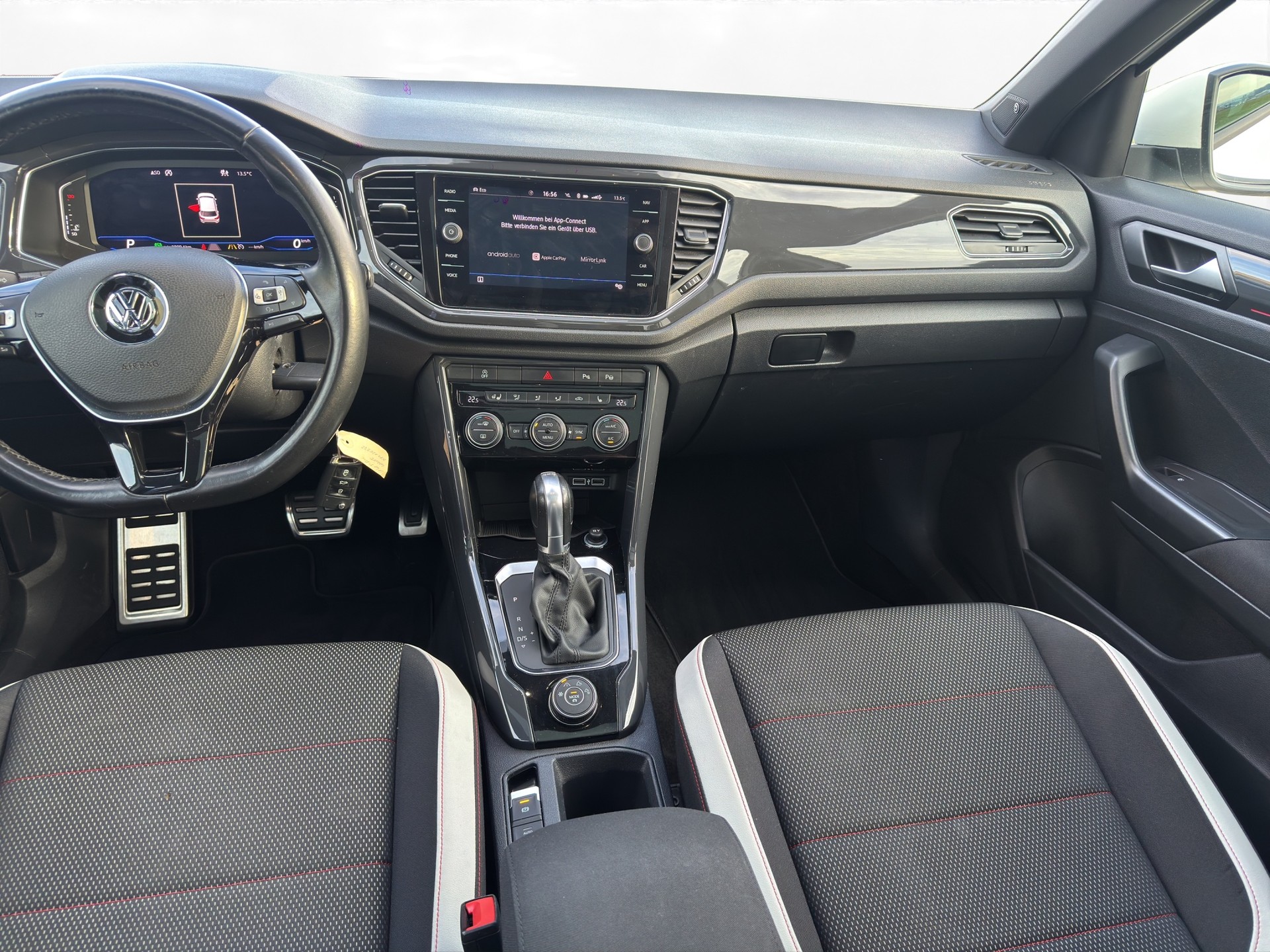VW T-Roc 2.0 TSI Sport DSG 4Motion-image-12
