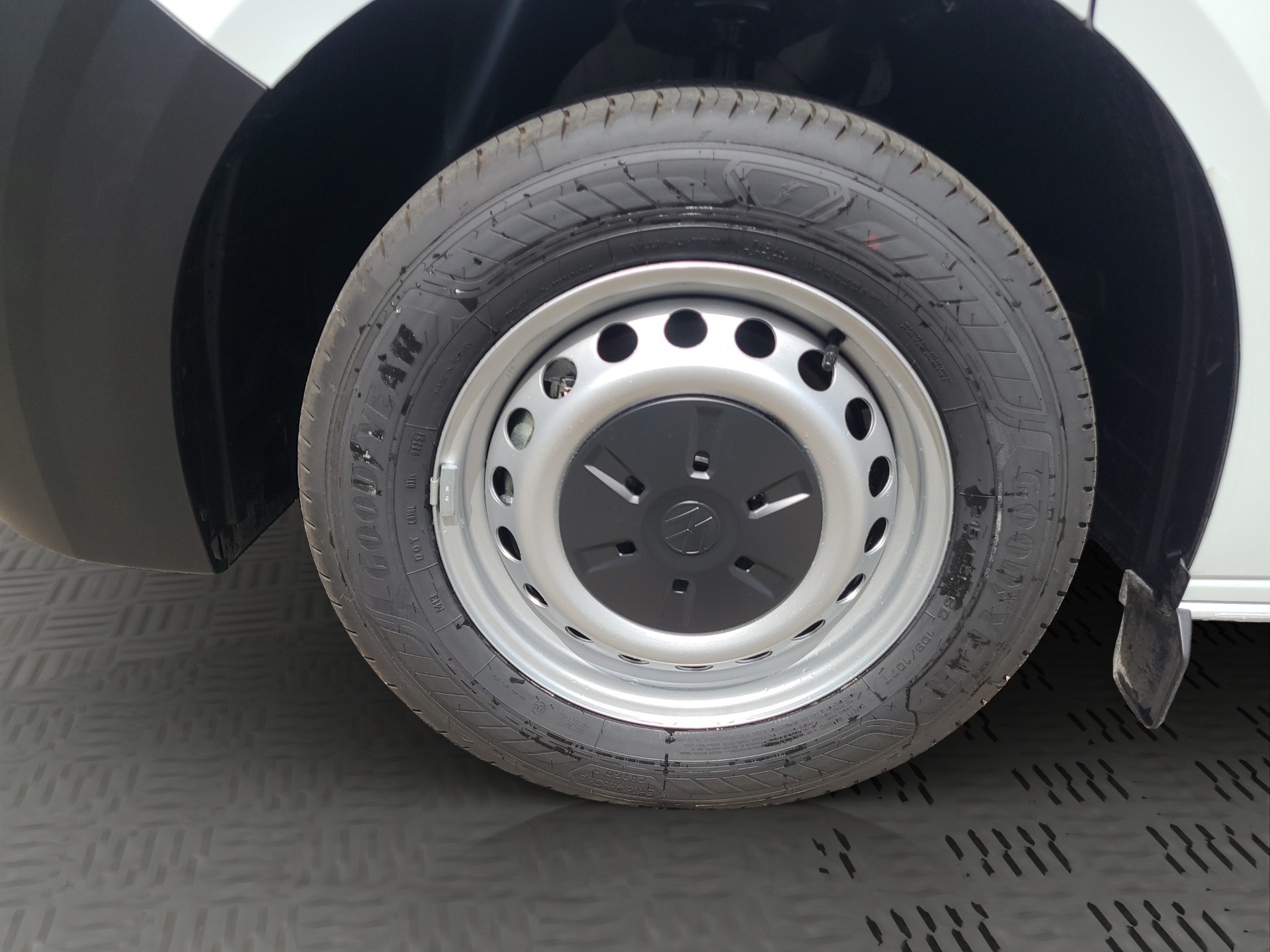 VW e-Transporter 70 kWh-image-12