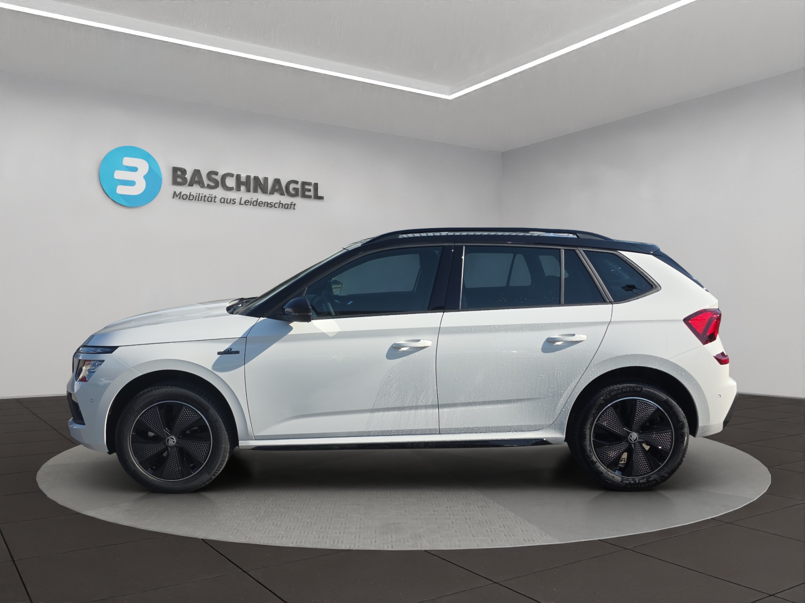 SKODA Kamiq 1.5 TSI Monte Carlo DSG-image-1