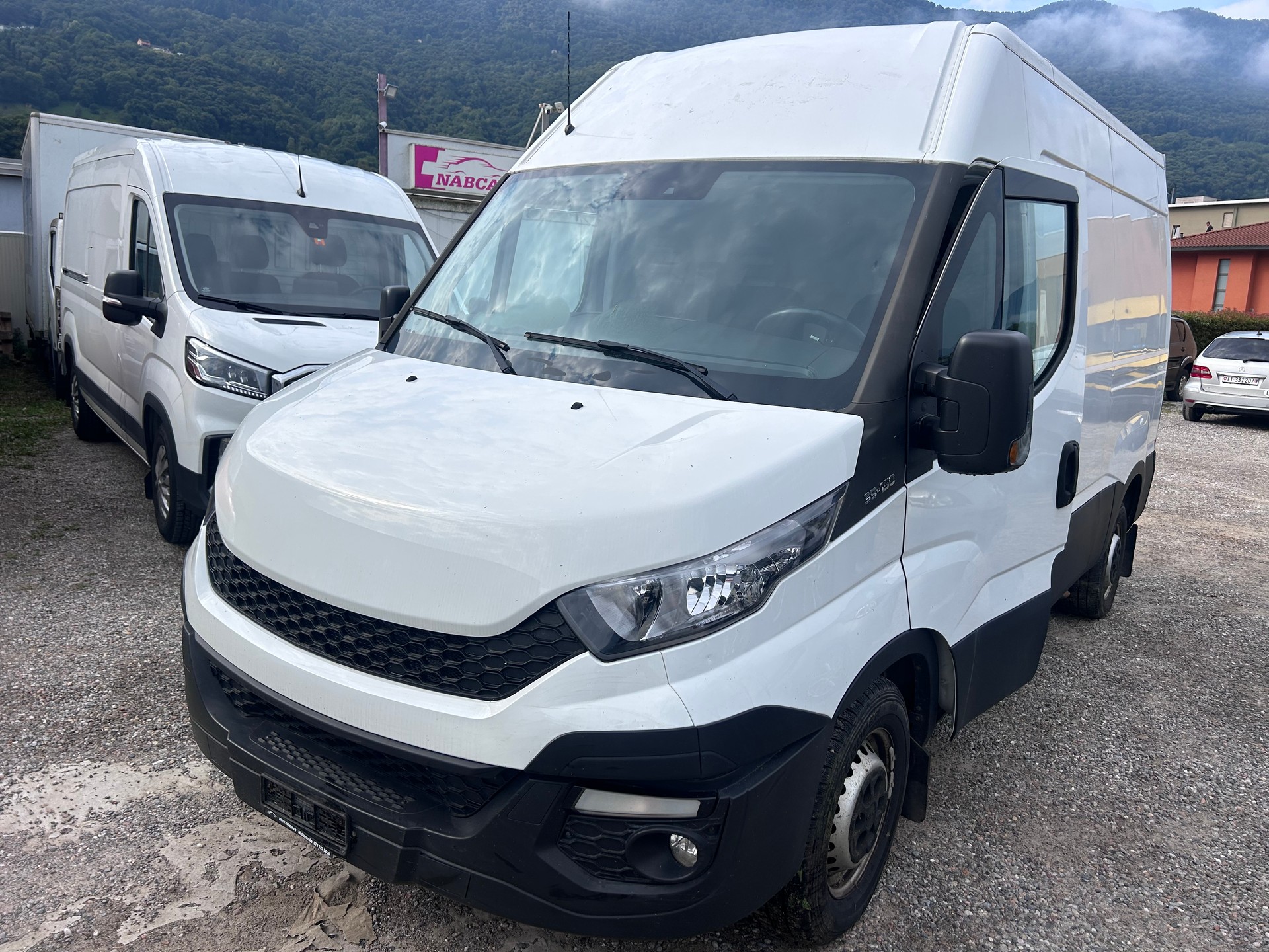 IVECO 33 S 15 V-image-0