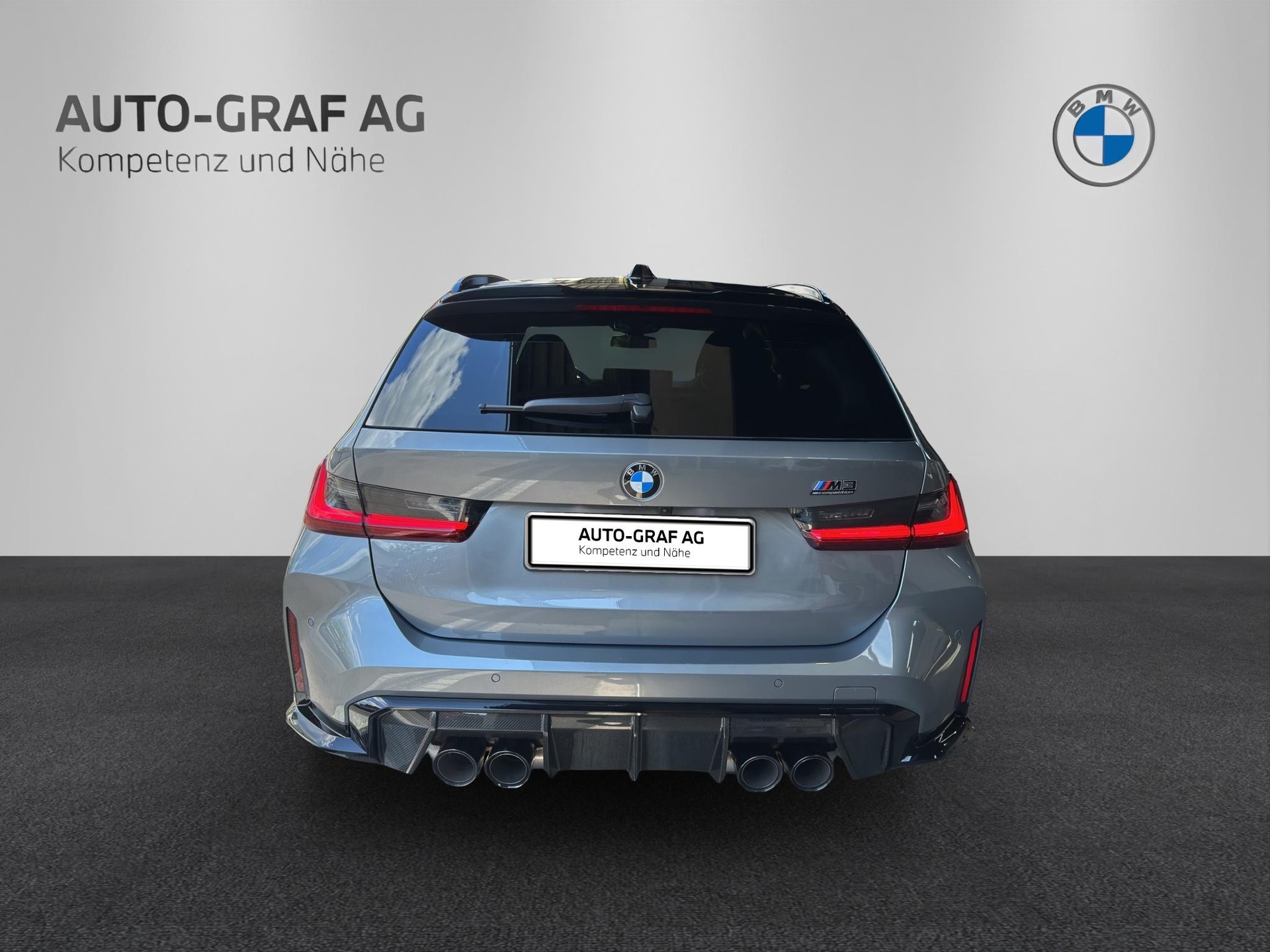 BMW M3 Competition xDrive Touring-image-3