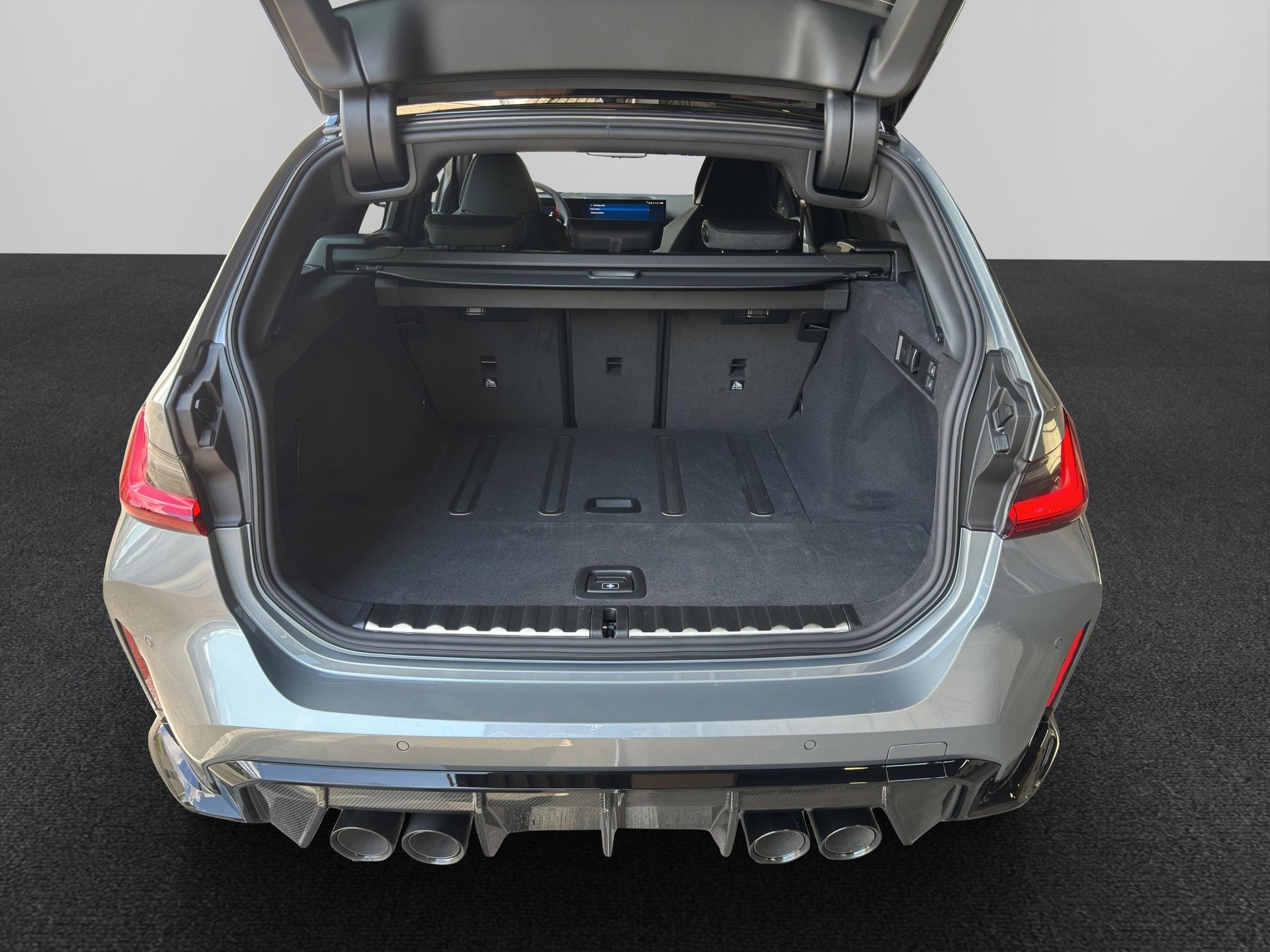 BMW M3 Competition xDrive Touring-image-22