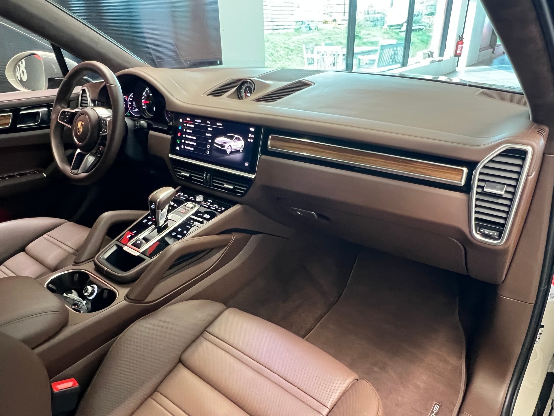 PORSCHE Cayenne GTS Coupé-image-20