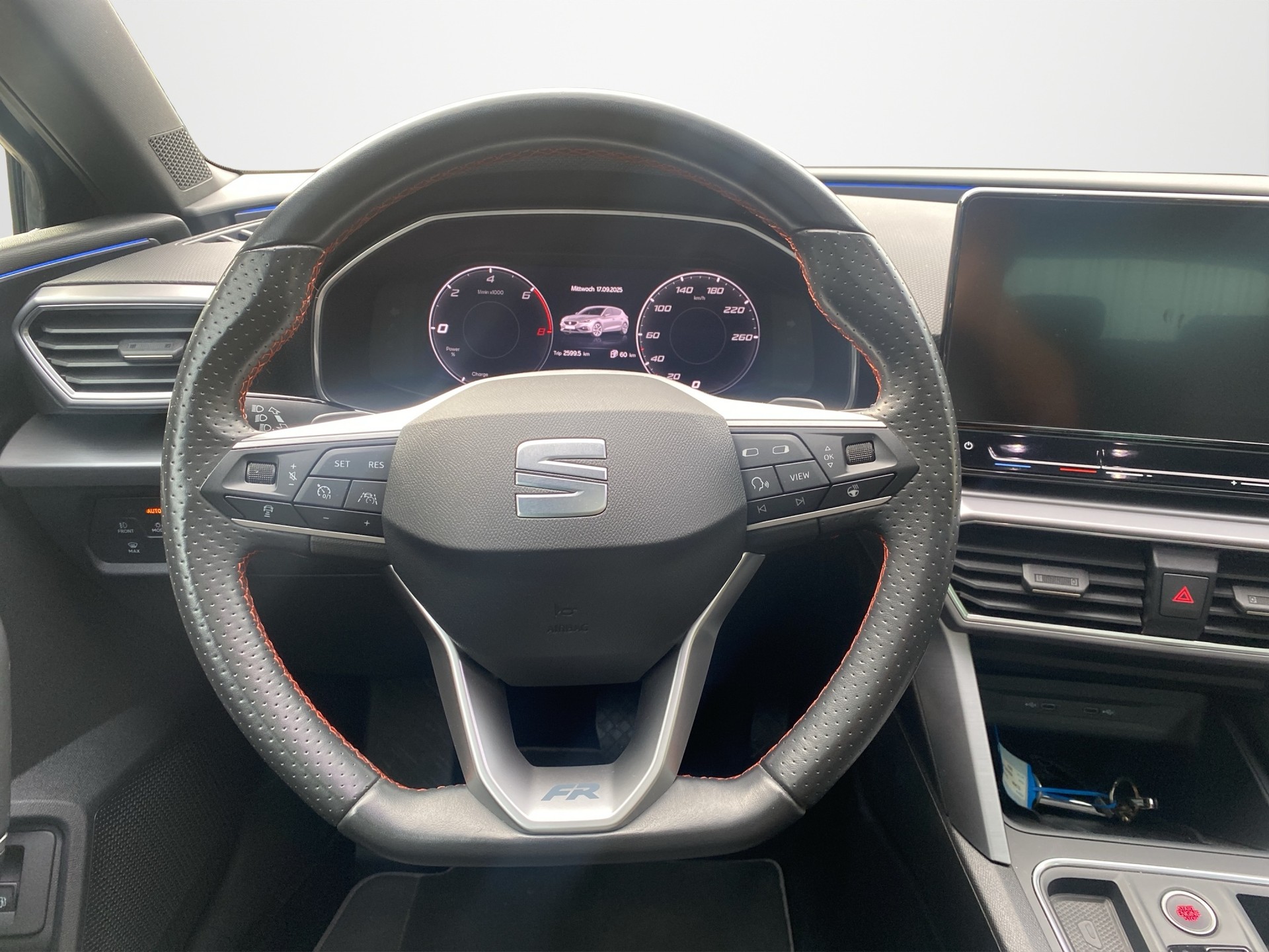 SEAT Leon 1.4 eHybrid pHEV DSG FR-image-9