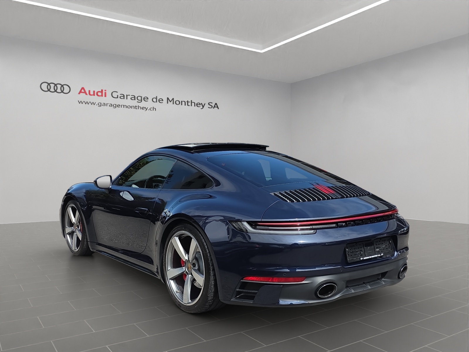 PORSCHE 911 Carrera 4S PDK-image-5