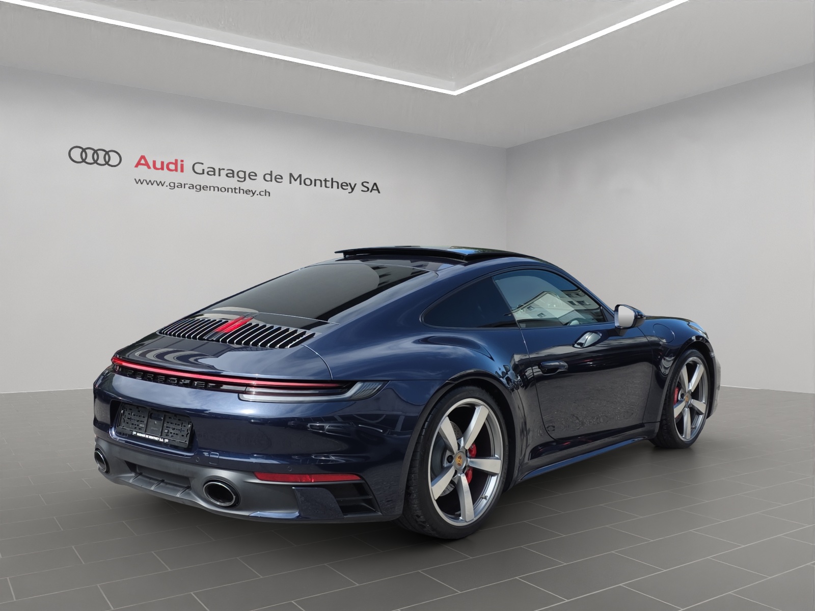 PORSCHE 911 Carrera 4S PDK-image-3