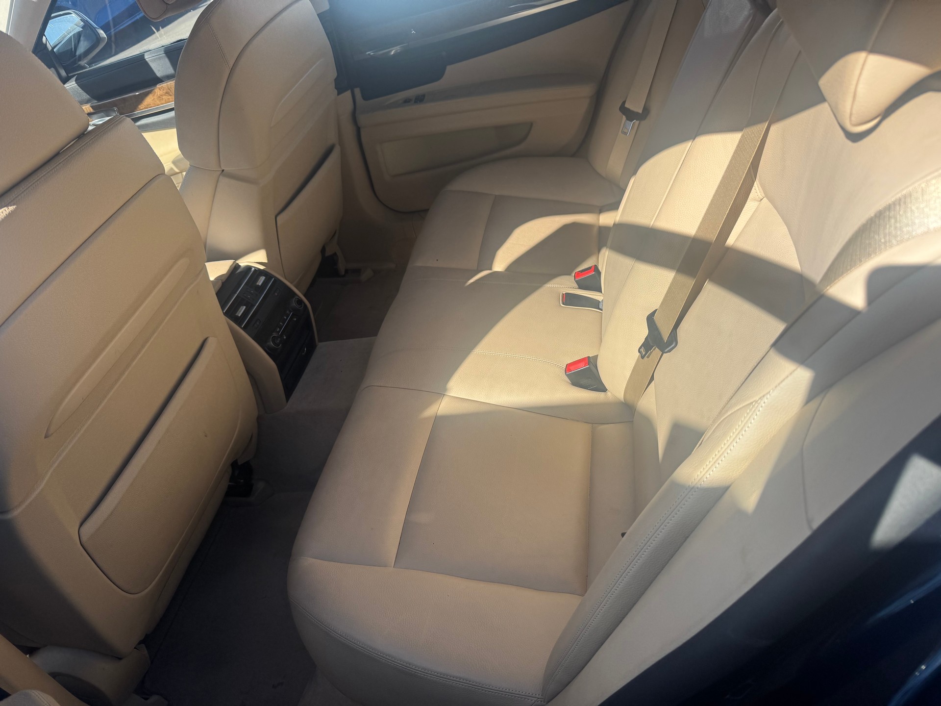 BMW ActiveHybrid 7-image-5