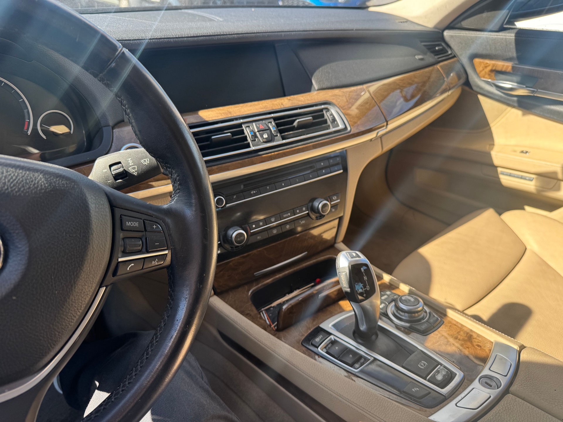 BMW ActiveHybrid 7-image-10
