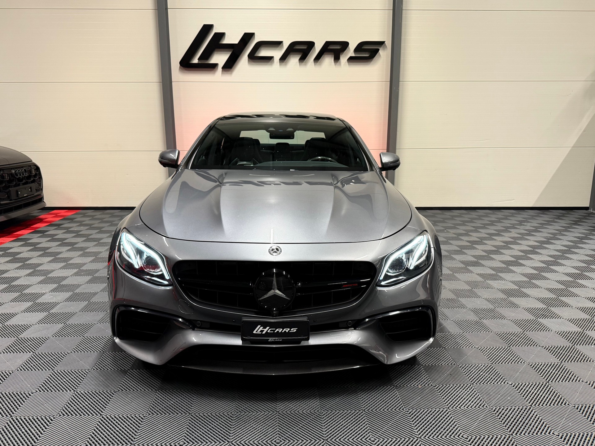MERCEDES-BENZ E 63 S AMG 4matic+-image-6