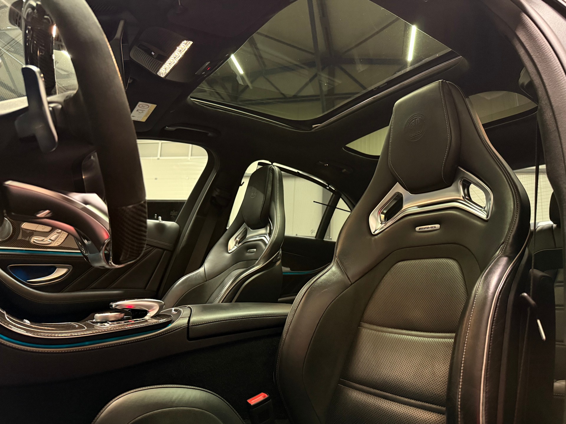 MERCEDES-BENZ E 63 S AMG 4matic+-image-12