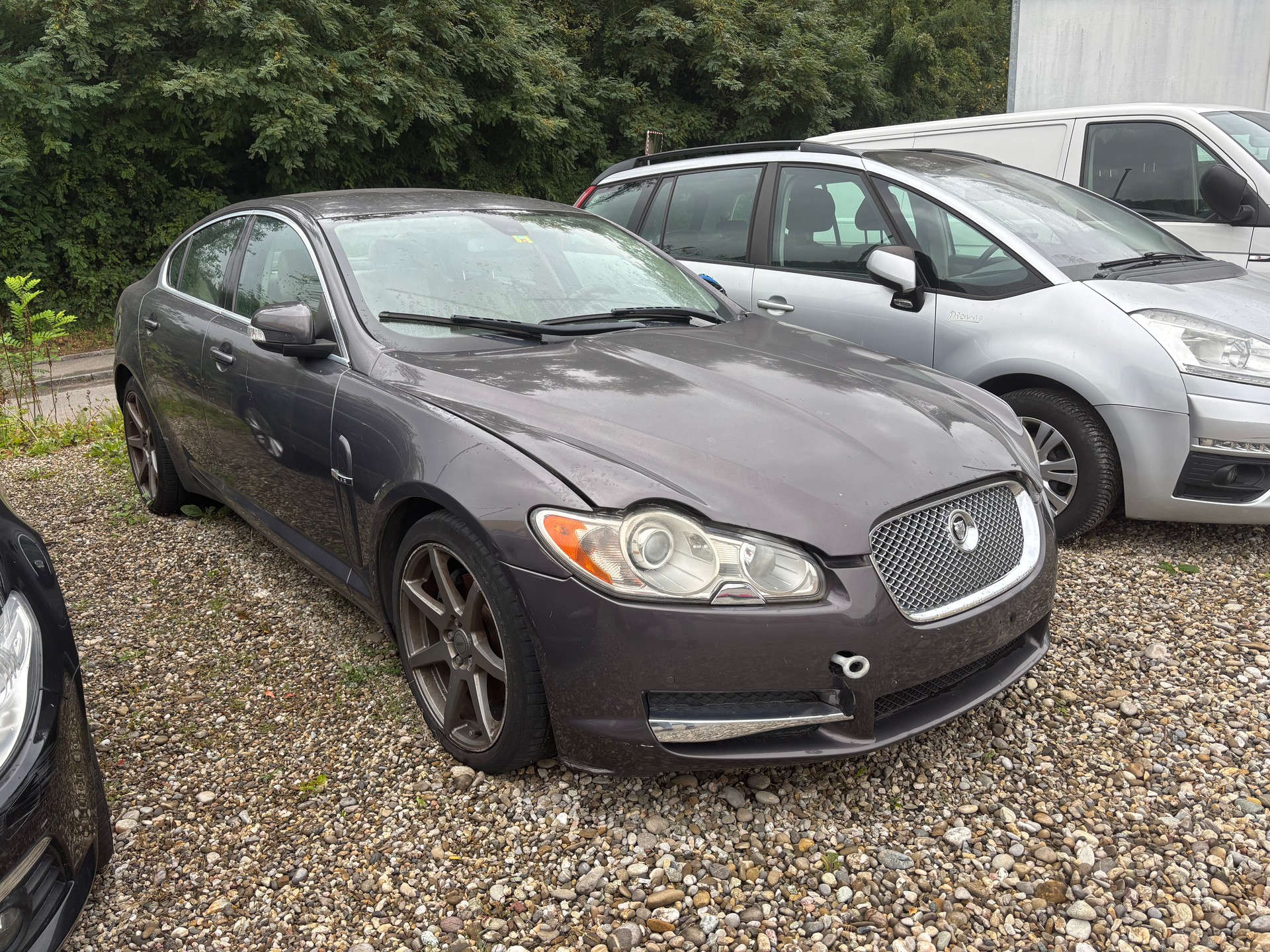 JAGUAR XF 2.7d V6 Premium Luxury-image-0