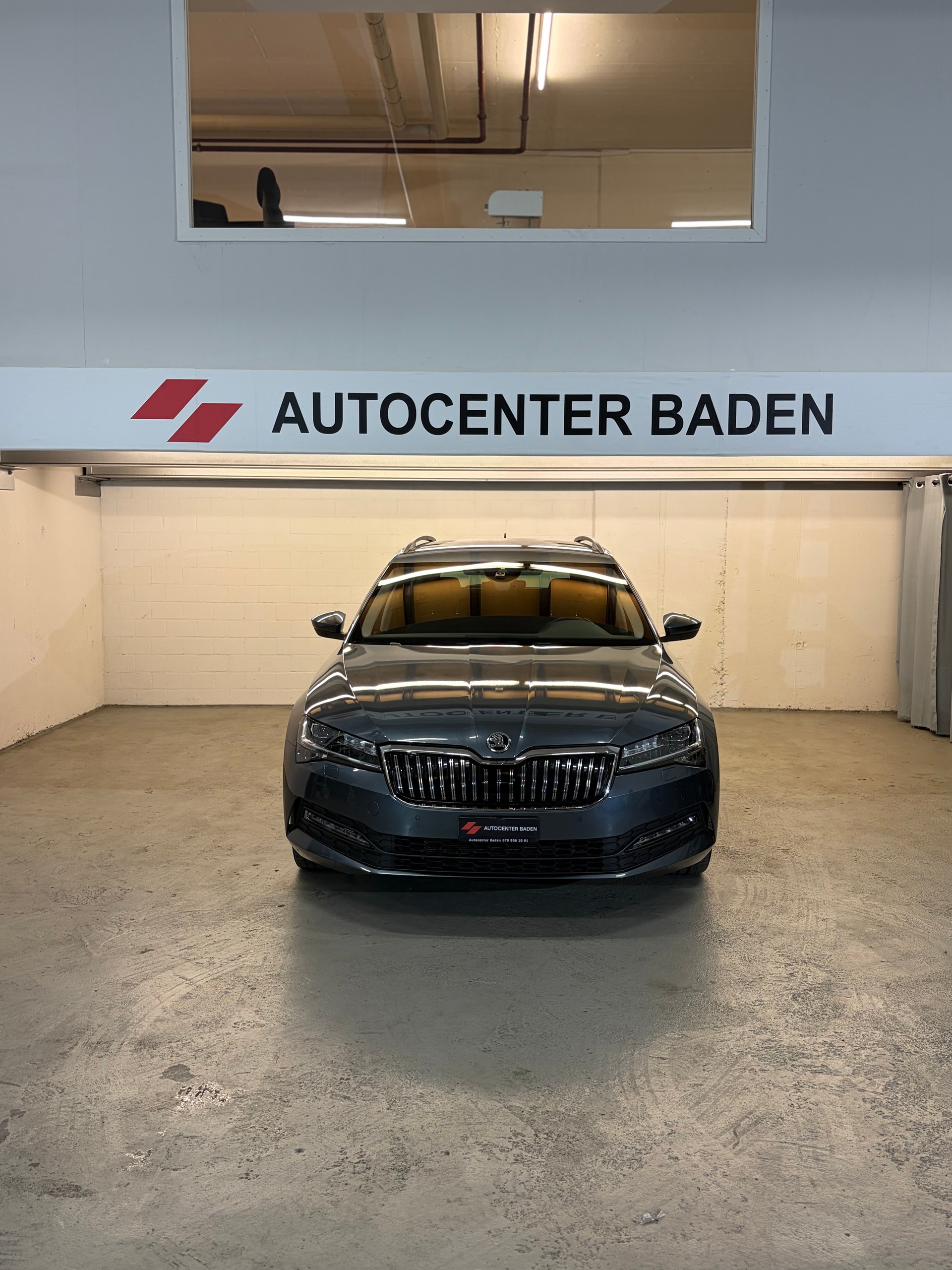 SKODA Superb Combi 2.0 TDi SportLine 4x4 DSG-showroom-element-1