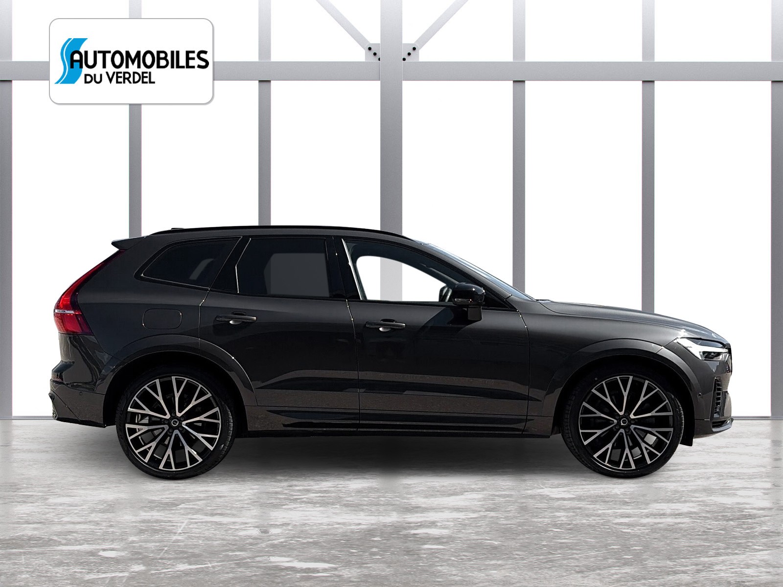 VOLVO XC60 2.0 T8 TE Ultimate Dark eAWD-image-5