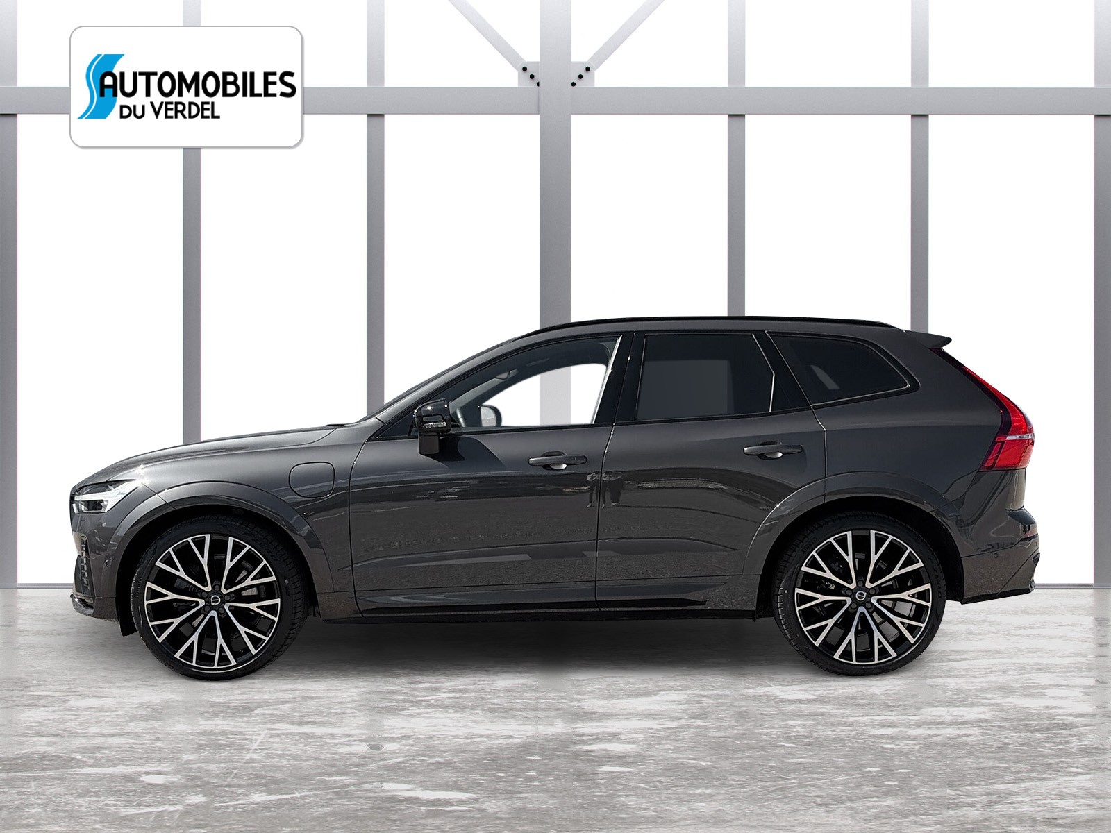 VOLVO XC60 2.0 T8 TE Ultimate Dark eAWD-image-1