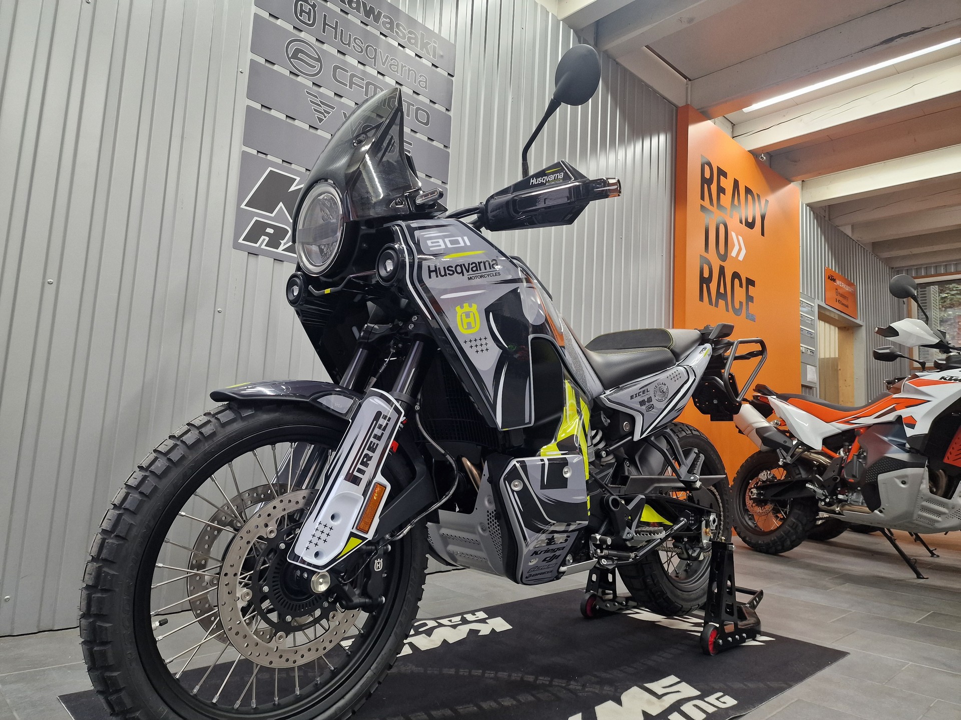 HUSQVARNA Norden 901-showroom-element-2