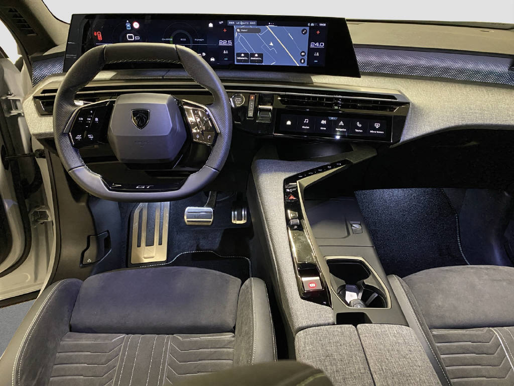 PEUGEOT 5008 1.2 Hybrid GT-image-9