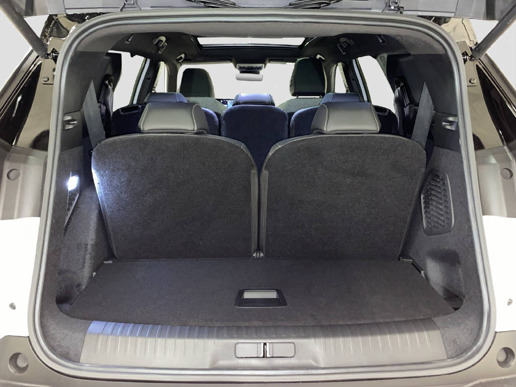 PEUGEOT 5008 1.2 Hybrid GT-image-13
