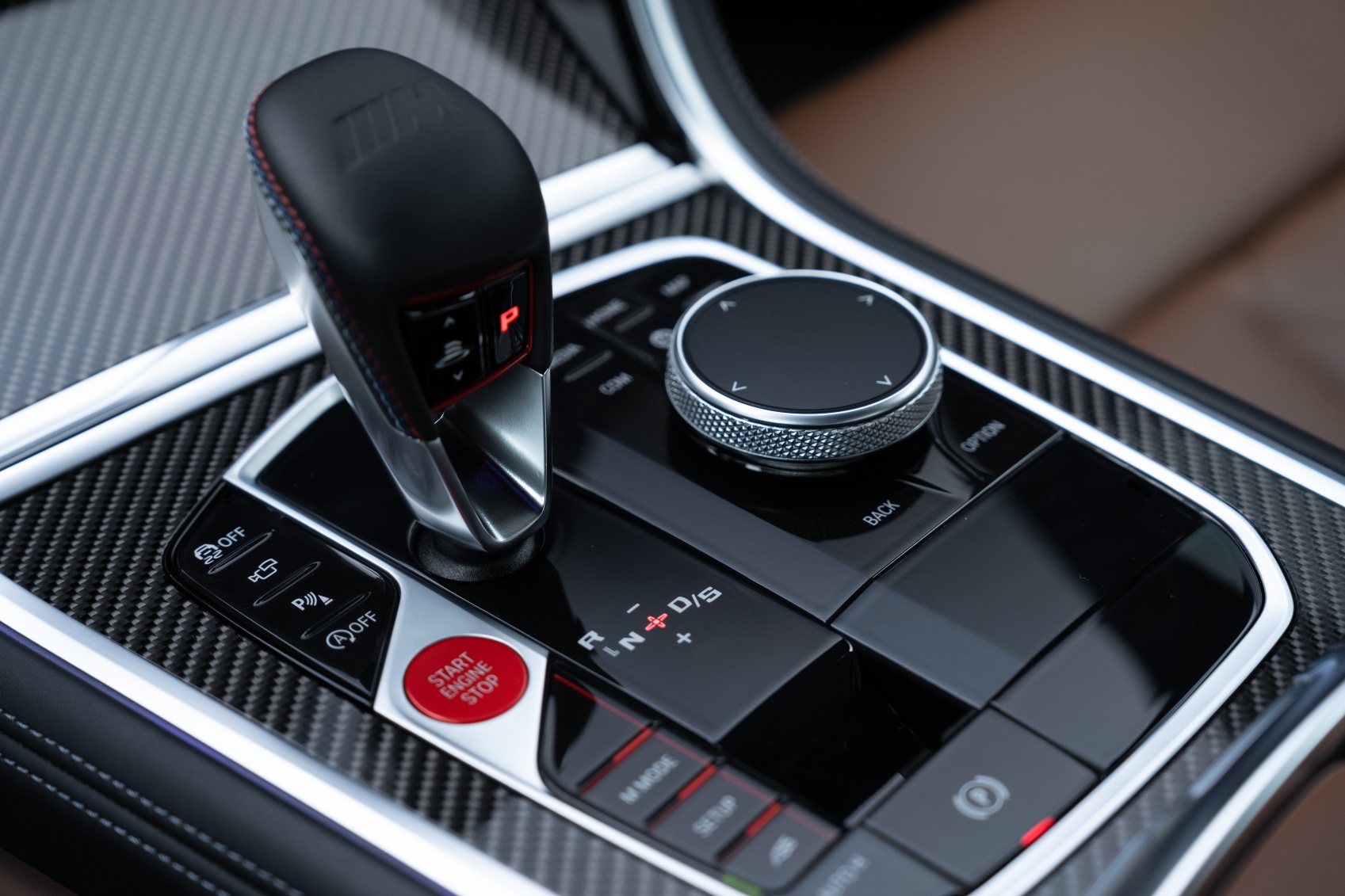 BMW M8 Competition xDrive Coupé-image-11