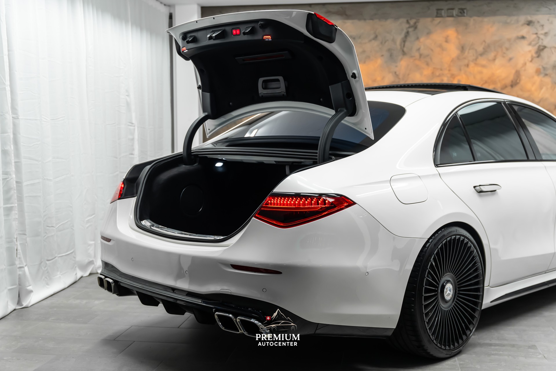 MERCEDES-BENZ S 500 4Matic (S63 AMG) *Fond-Entertainment*Burmester-4D*Massage*-image-8