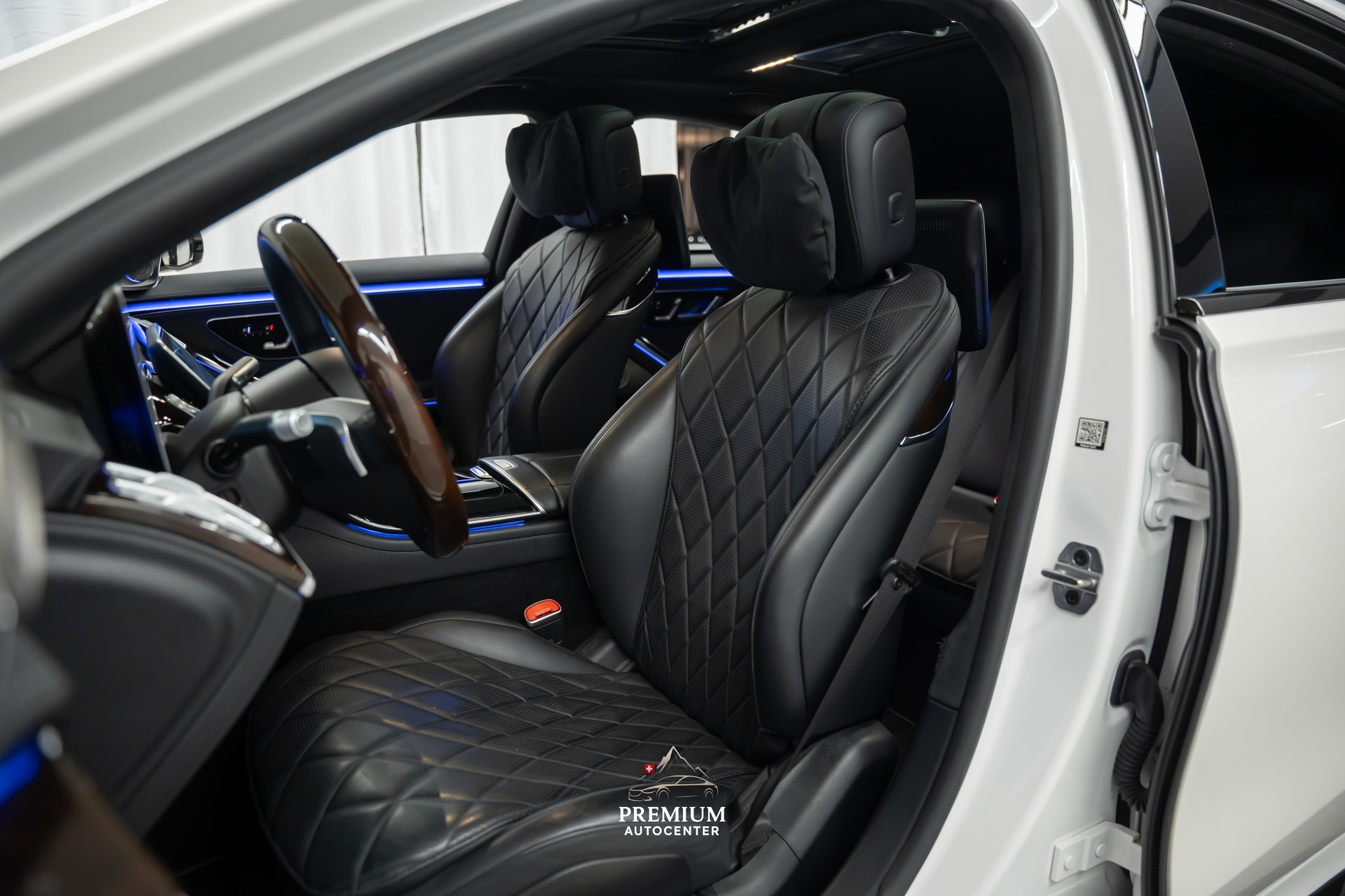 MERCEDES-BENZ S 500 4Matic (S63 AMG) *Fond-Entertainment*Burmester-4D*Massage*-image-12