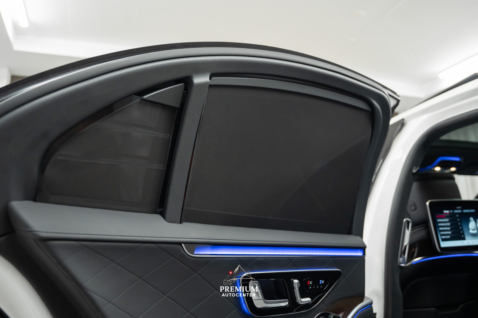 MERCEDES-BENZ S 500 4Matic (S63 AMG) *Fond-Entertainment*Burmester-4D*Massage*-image-15