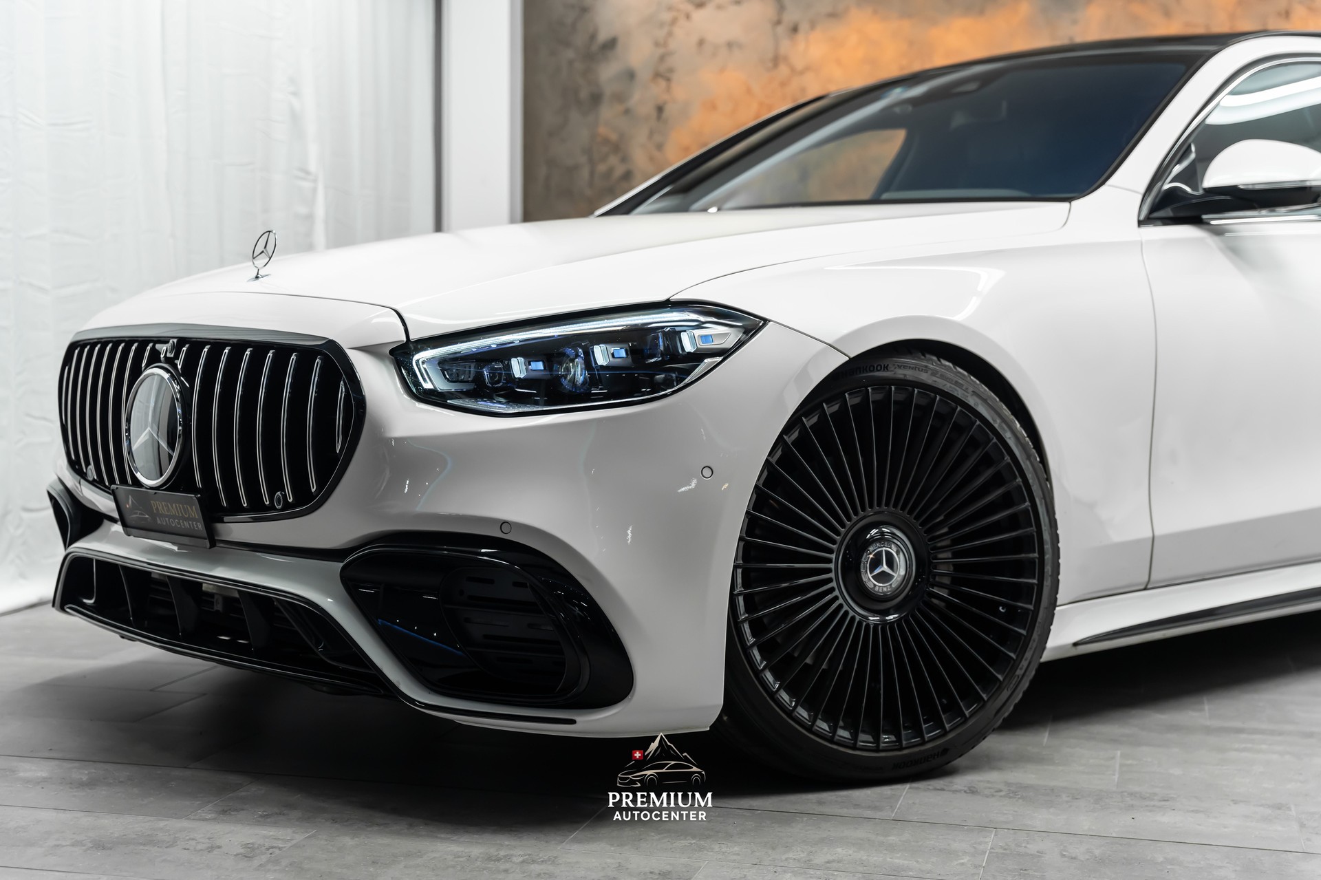 MERCEDES-BENZ S 500 4Matic (S63 AMG) *Fond-Entertainment*Burmester-4D*Massage*-image-2