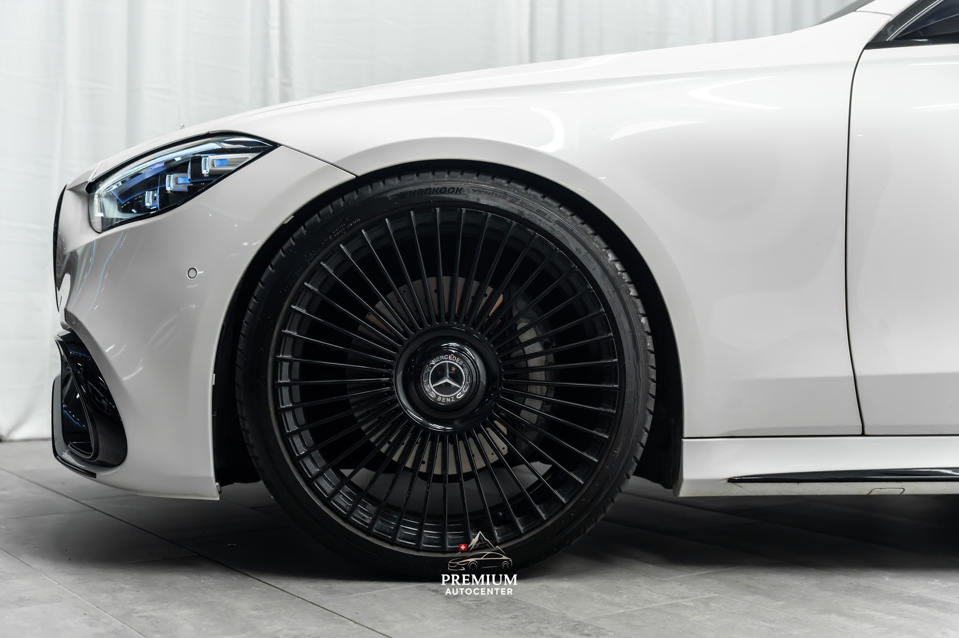 MERCEDES-BENZ S 500 4Matic (S63 AMG) *Fond-Entertainment*Burmester-4D*Massage*-image-4