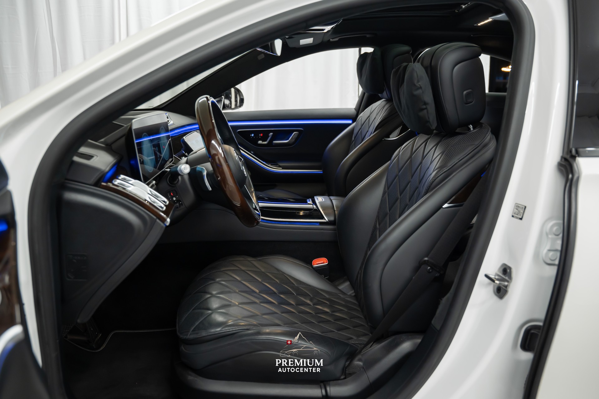 MERCEDES-BENZ S 500 4Matic (S63 AMG) *Fond-Entertainment*Burmester-4D*Massage*-image-11