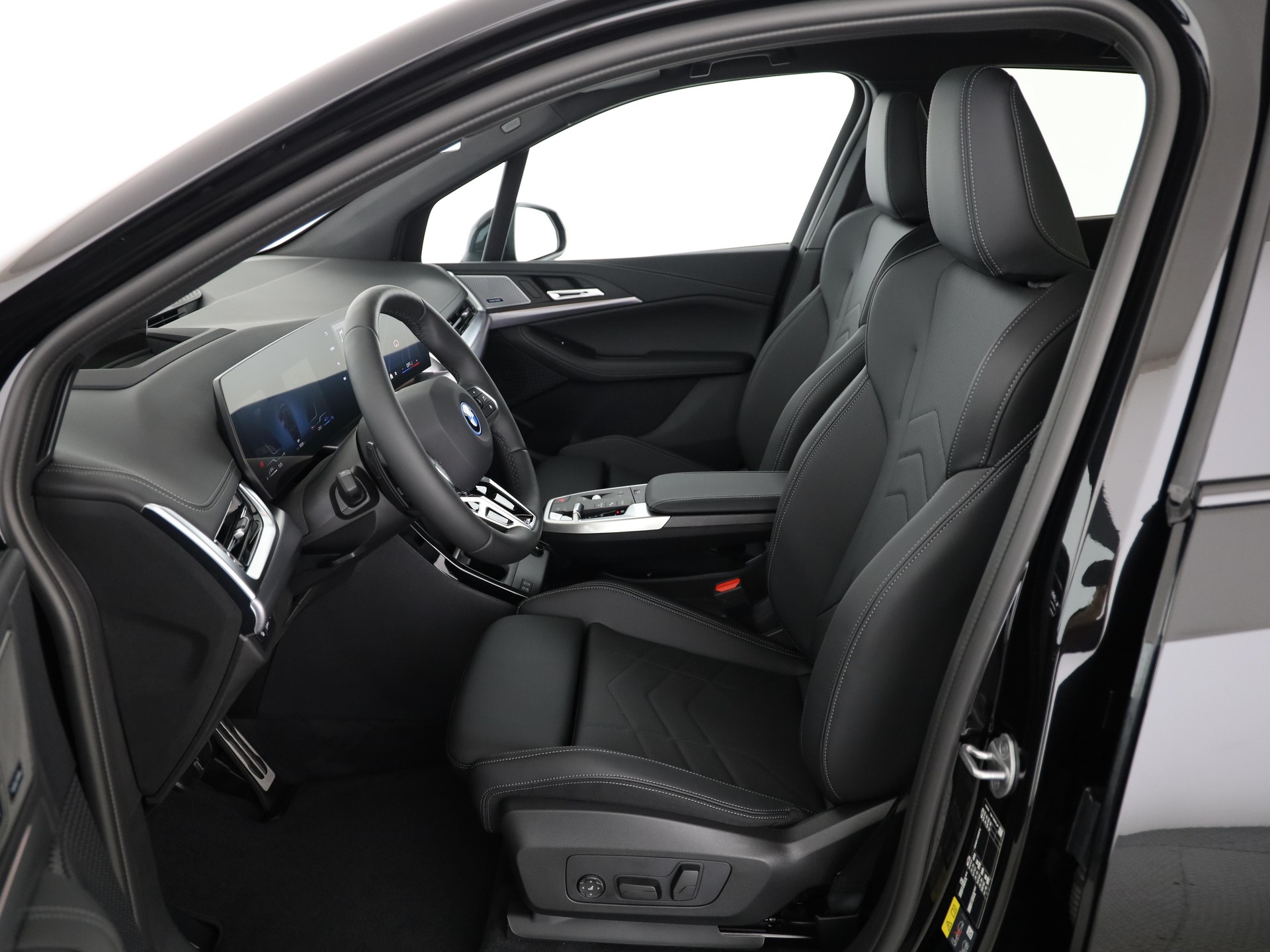 BMW 230e xDrive paddles Active Tourer-image-3