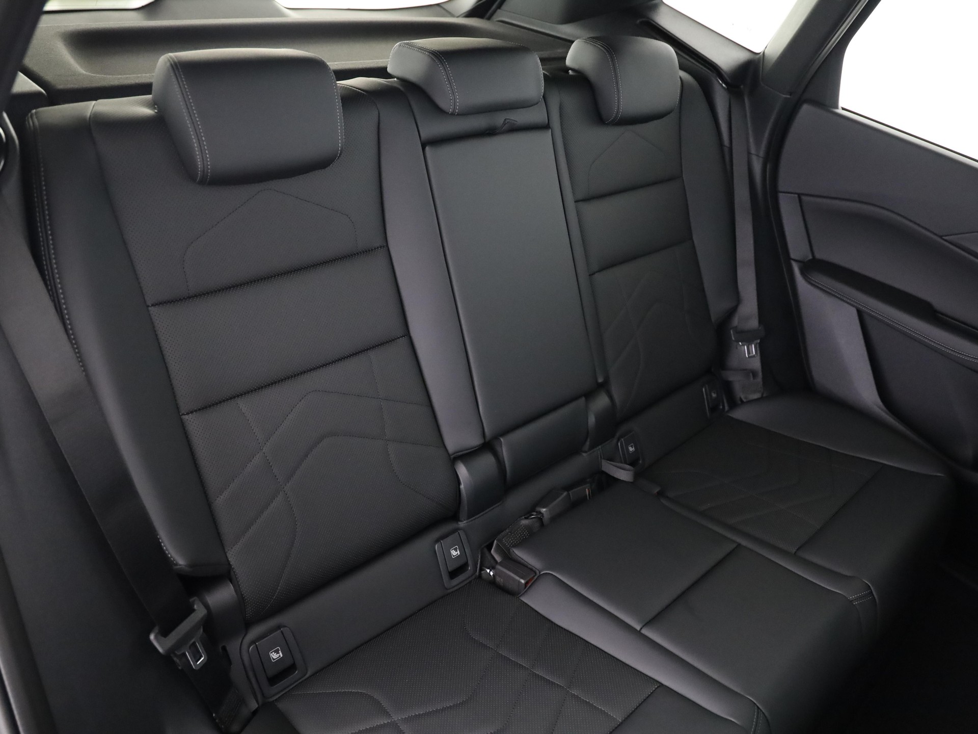 BMW 230e xDrive paddles Active Tourer-image-5