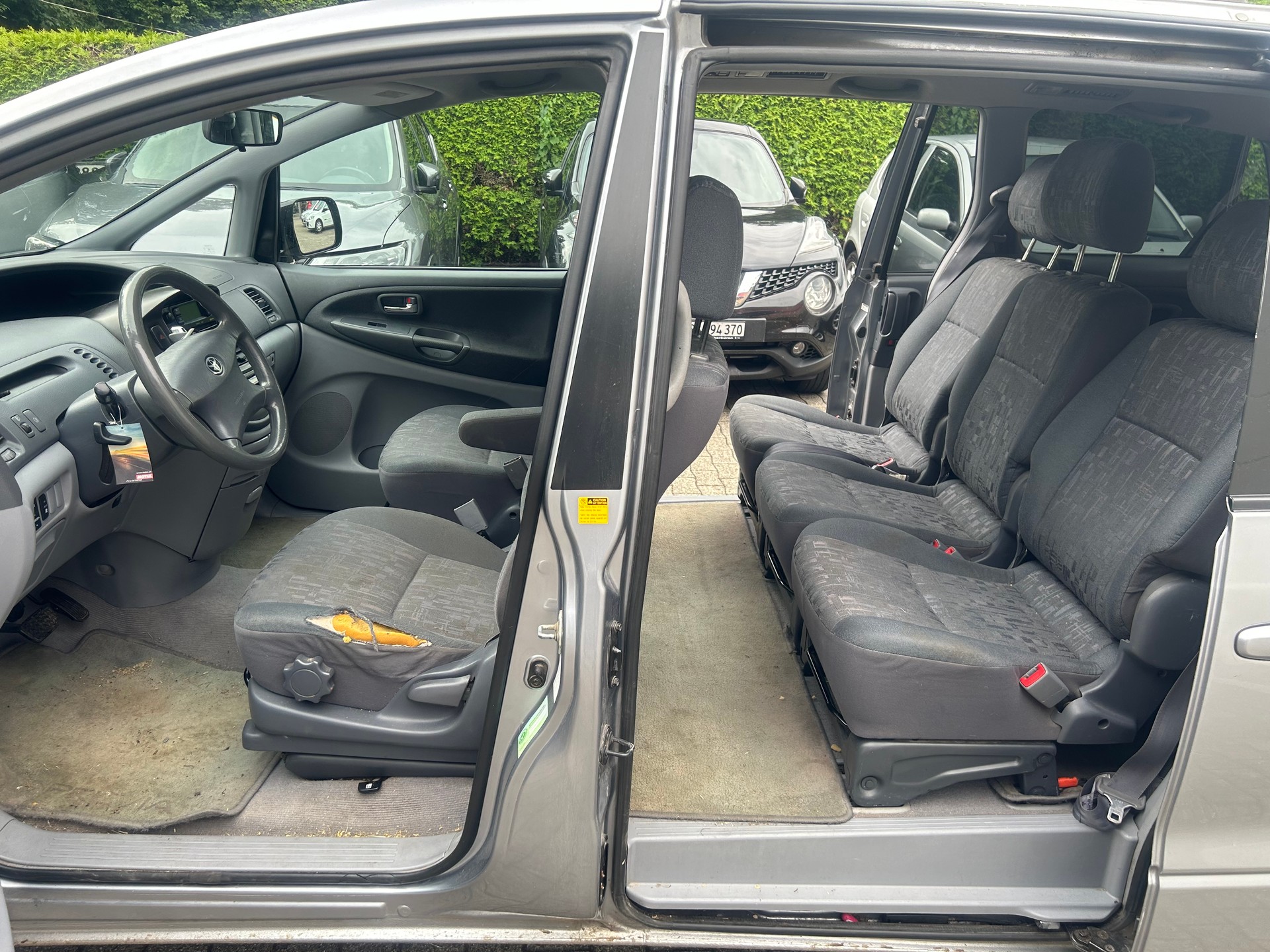 TOYOTA Previa 2.4 Linea Luna-image-10
