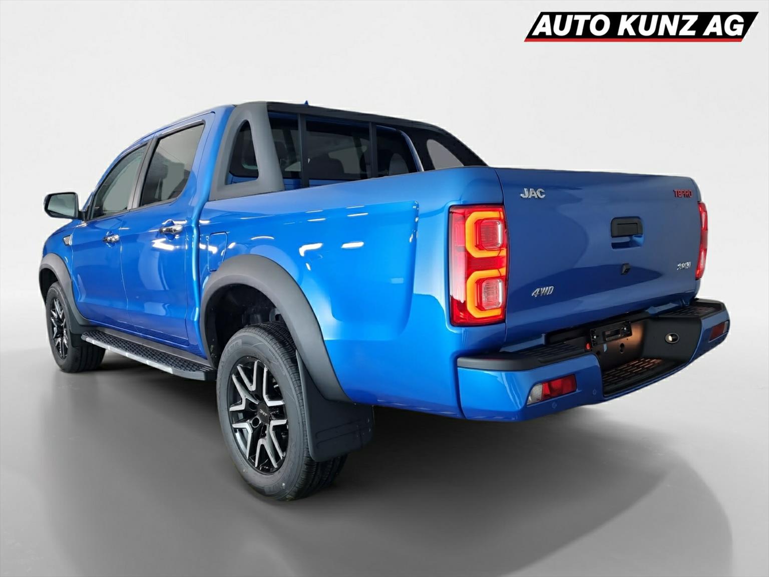 JAC T8 Pro Diesel 2.0Di AWD-image-1