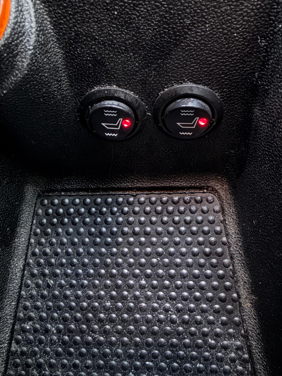 FIAT Punto 1.4 16V Turbo Abarth-image-10