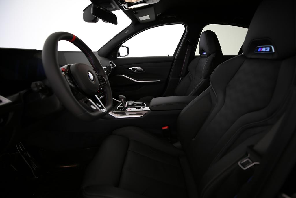 BMW M3 Competition xDrive-image-3