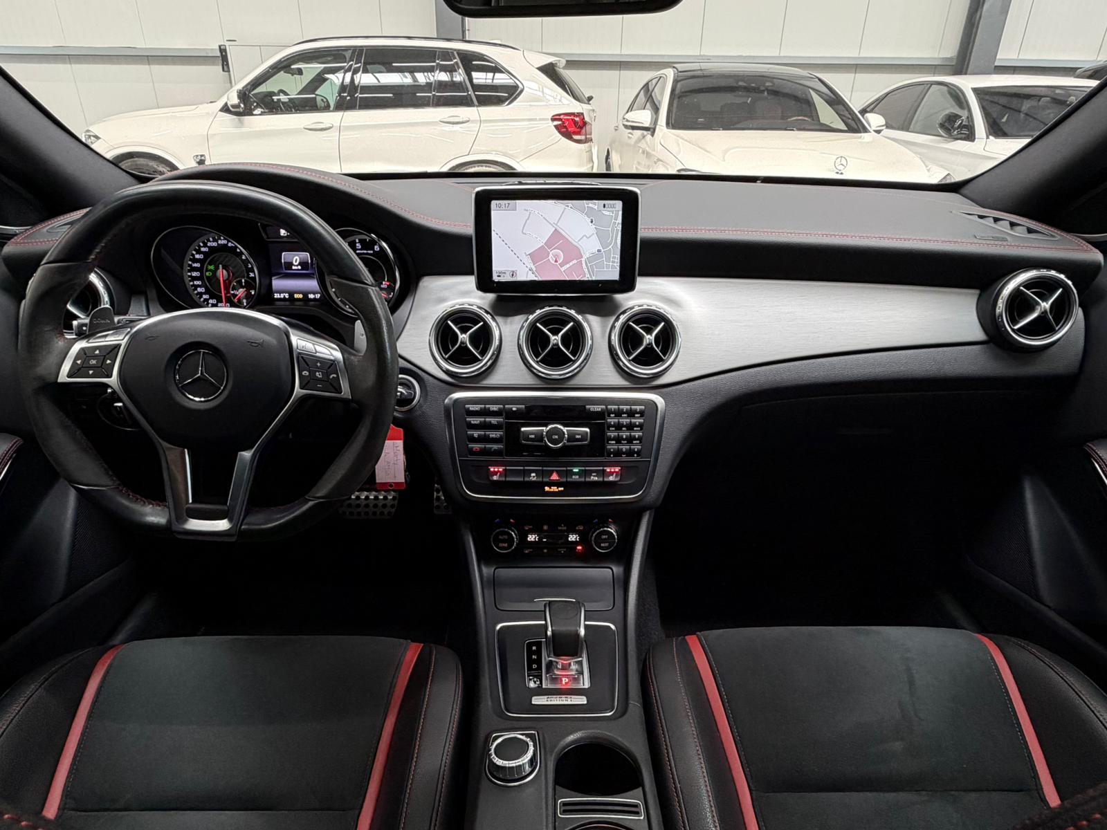 MERCEDES-BENZ GLA 45 AMG Edition 1 4Matic 7G-DCT-image-13