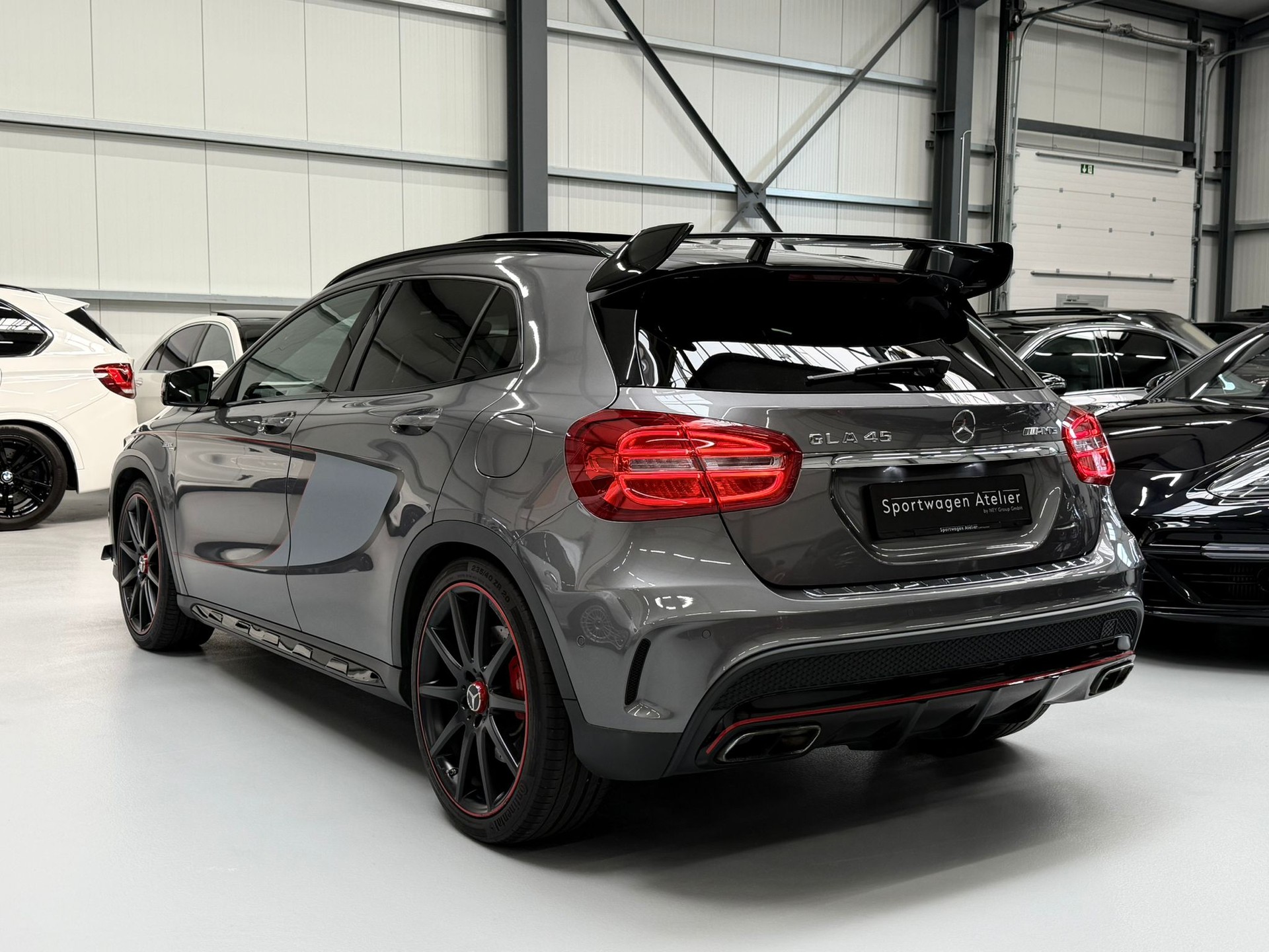 MERCEDES-BENZ GLA 45 AMG Edition 1 4Matic 7G-DCT-image-5