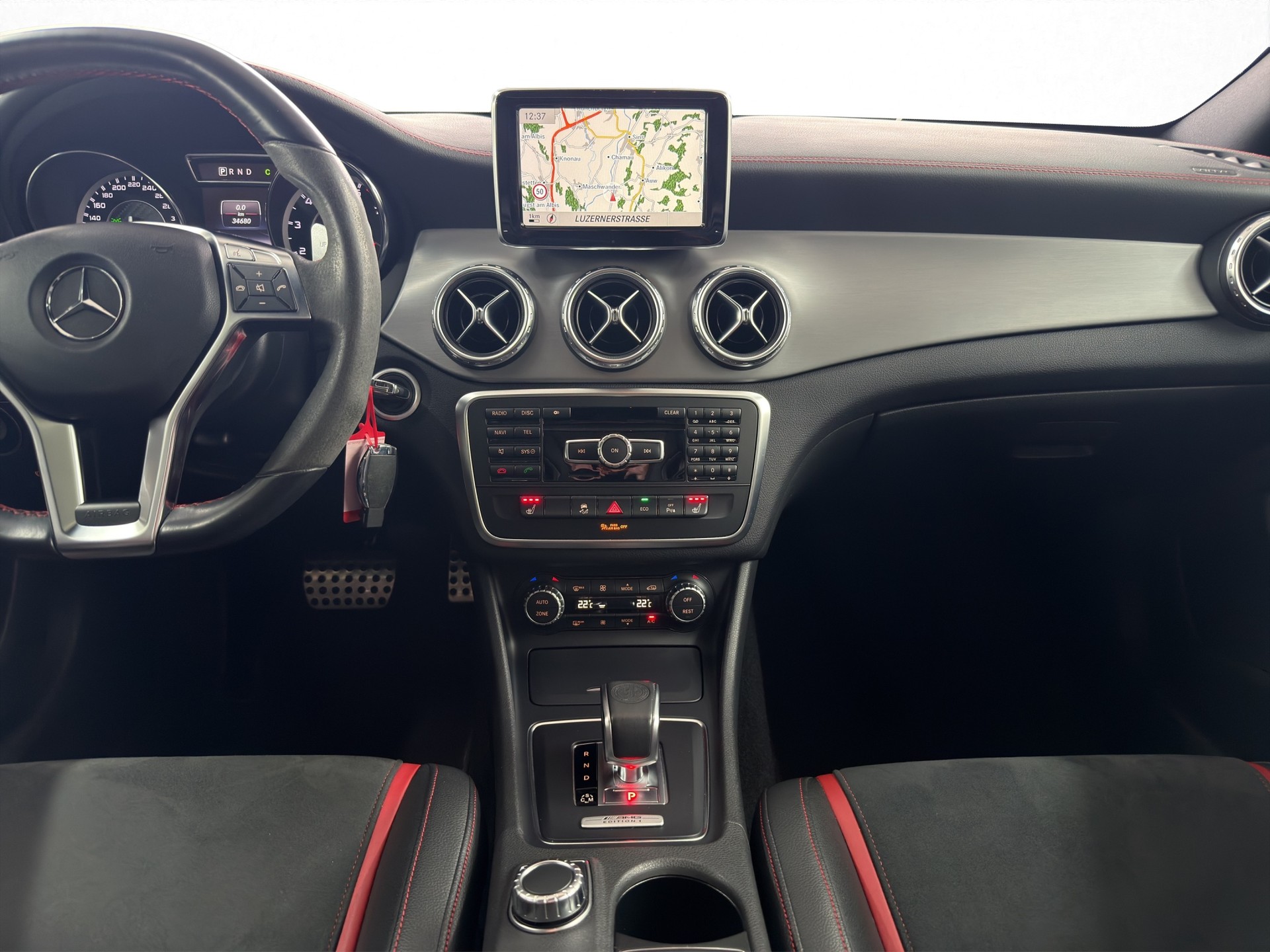 MERCEDES-BENZ GLA 45 AMG Edition 1 4Matic 7G-DCT-image-11