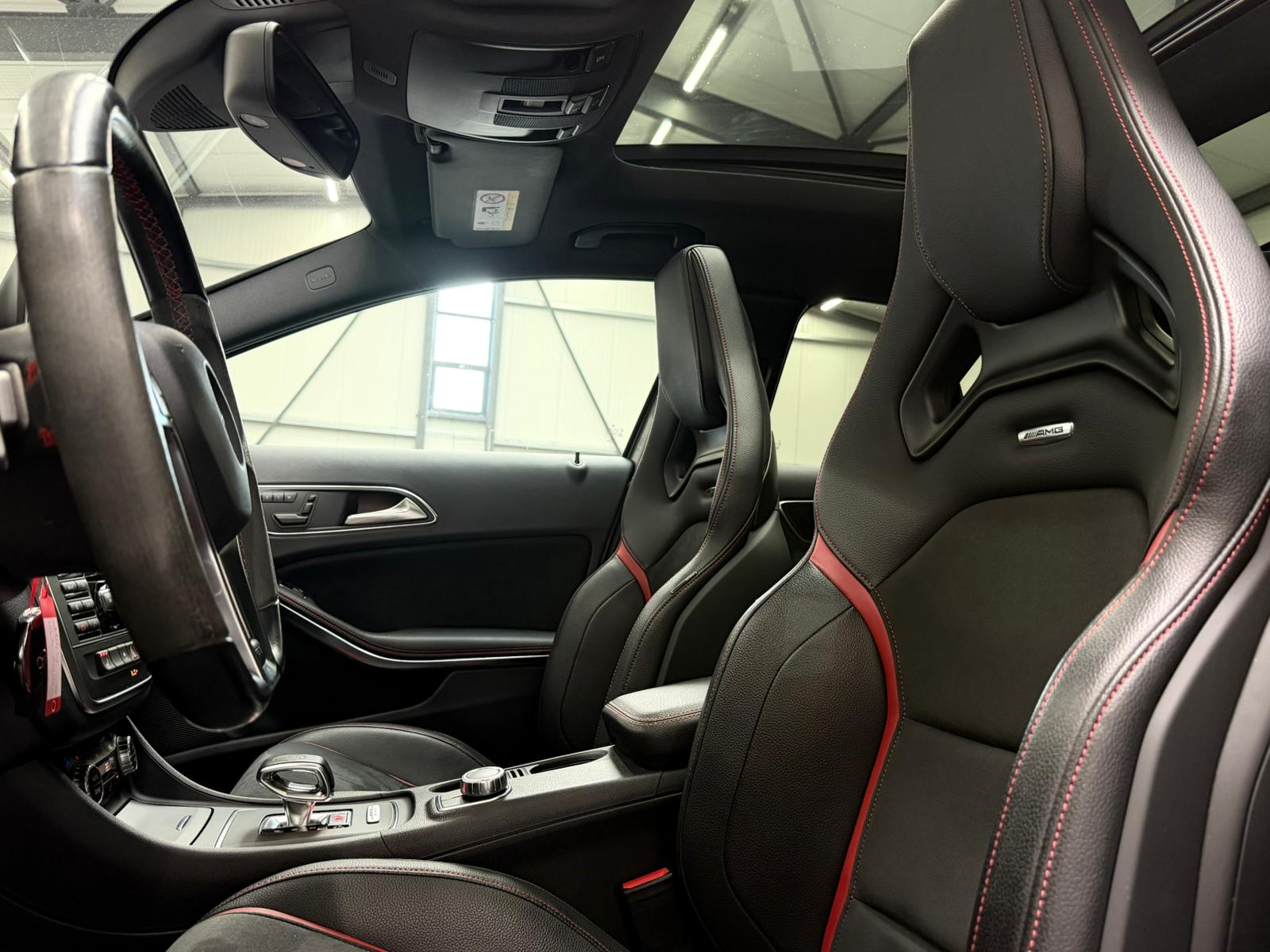 MERCEDES-BENZ GLA 45 AMG Edition 1 4Matic 7G-DCT-image-19