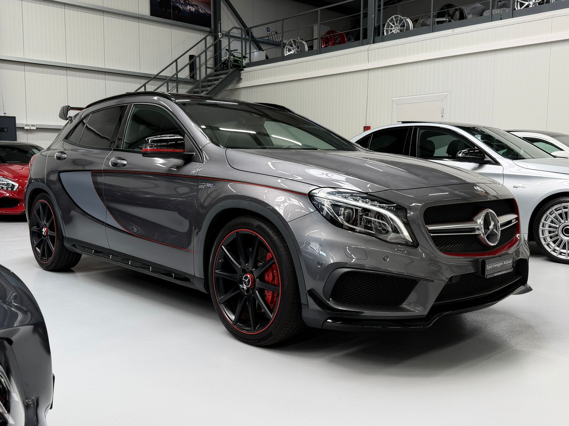 MERCEDES-BENZ GLA 45 AMG Edition 1 4Matic 7G-DCT-image-11