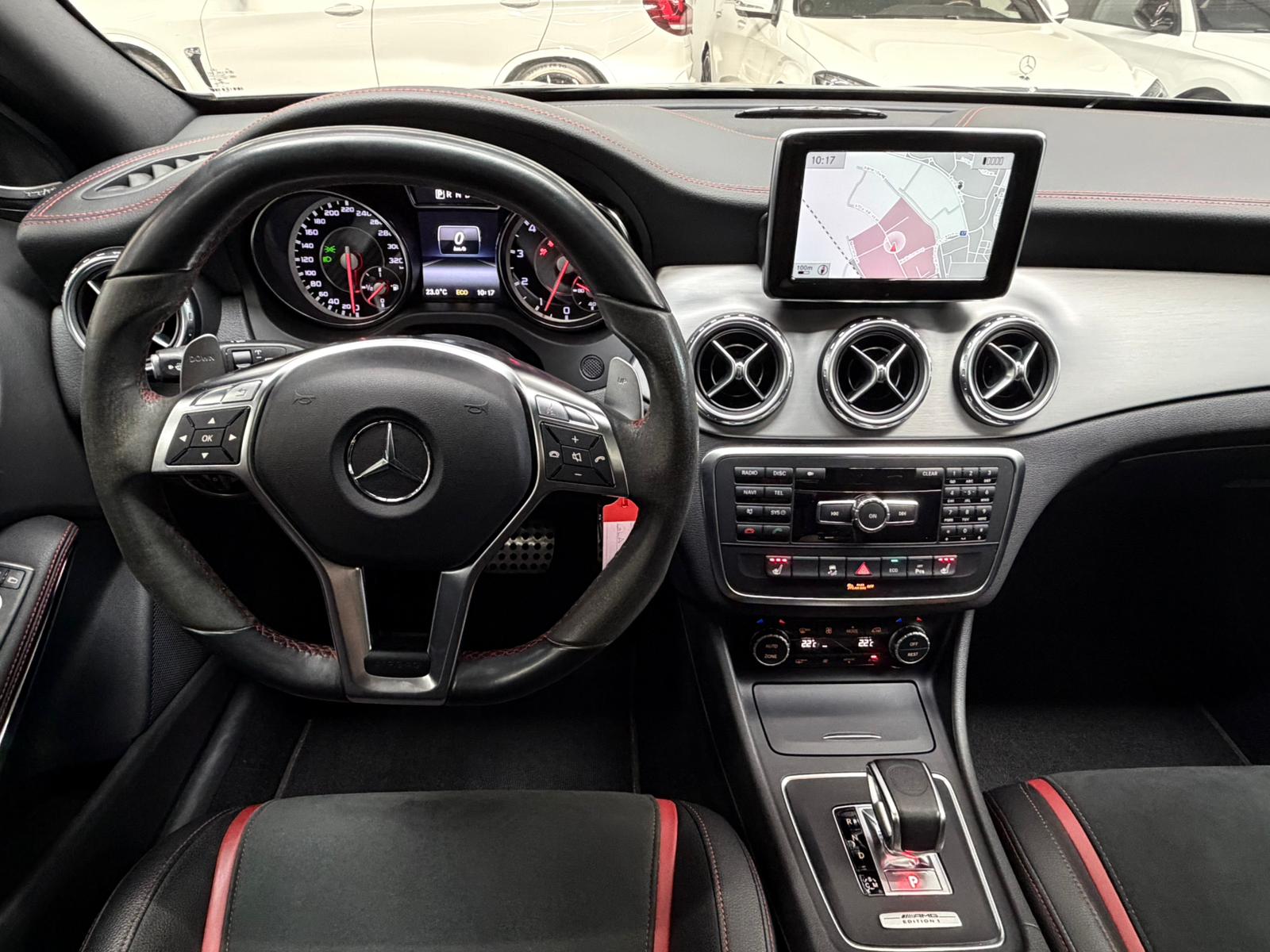 MERCEDES-BENZ GLA 45 AMG Edition 1 4Matic 7G-DCT-image-15