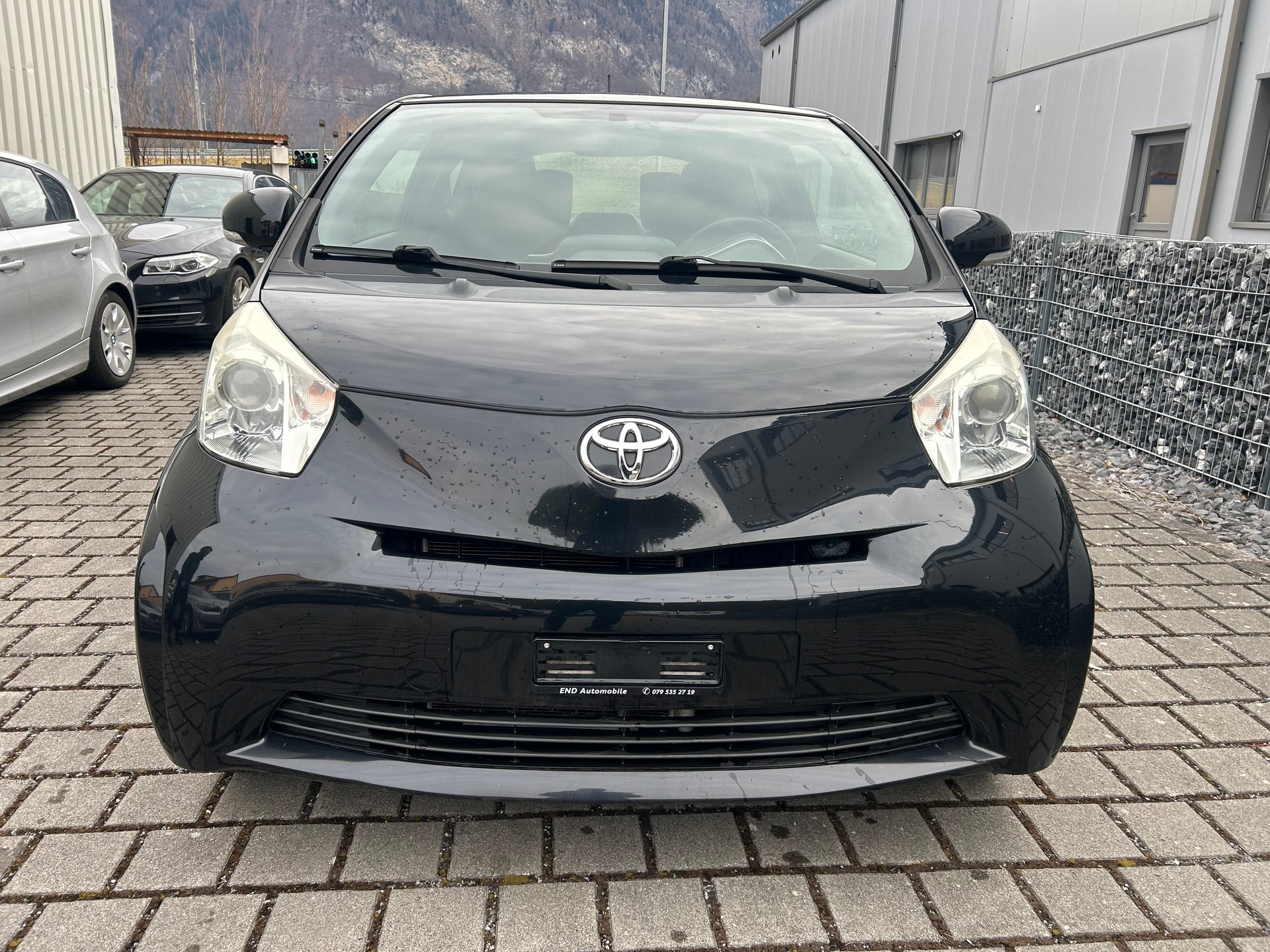 TOYOTA iQ2 1.0 VVT-i-image-0